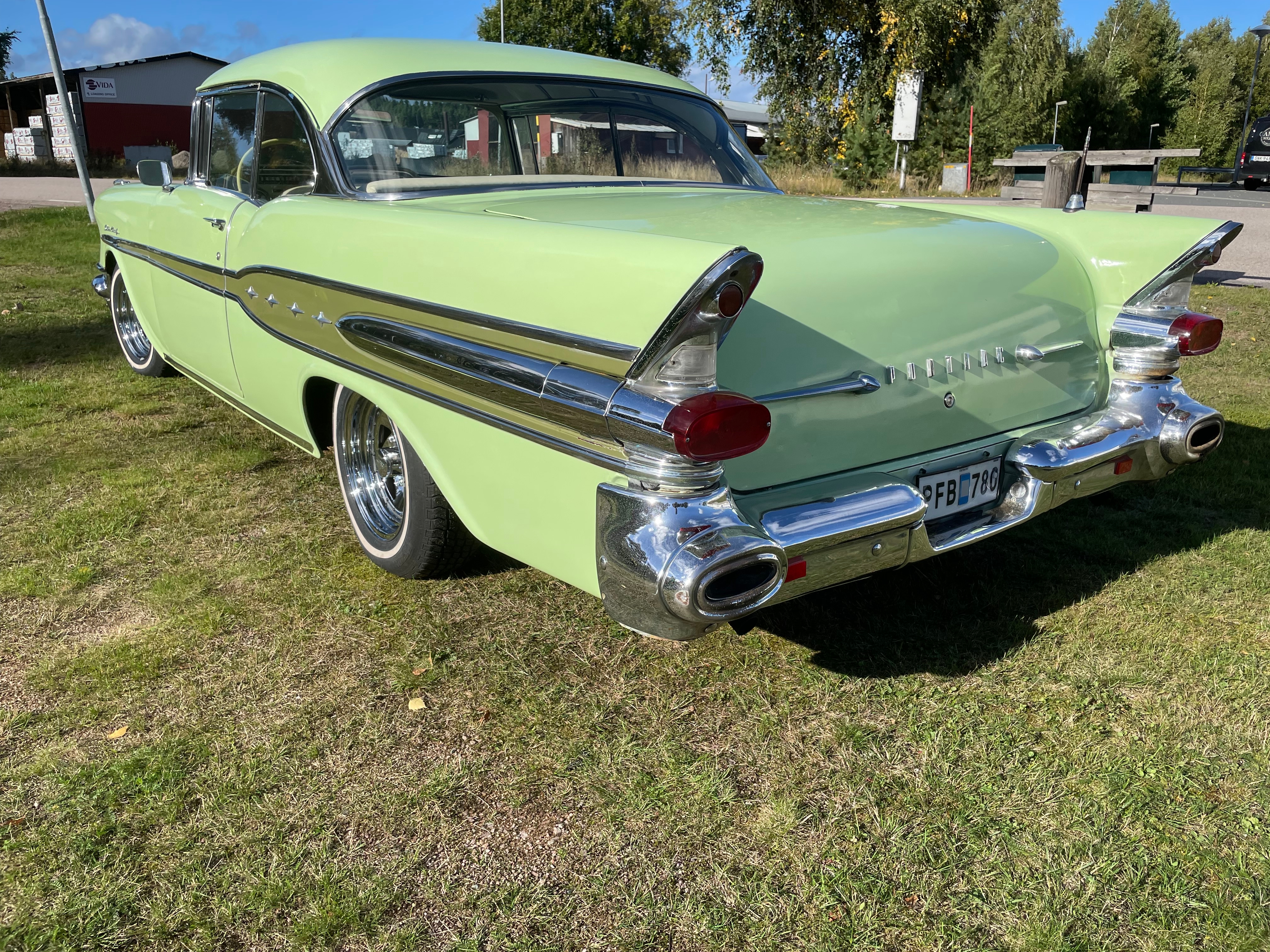 Pontiac Starchief 1957, kuva 6/10