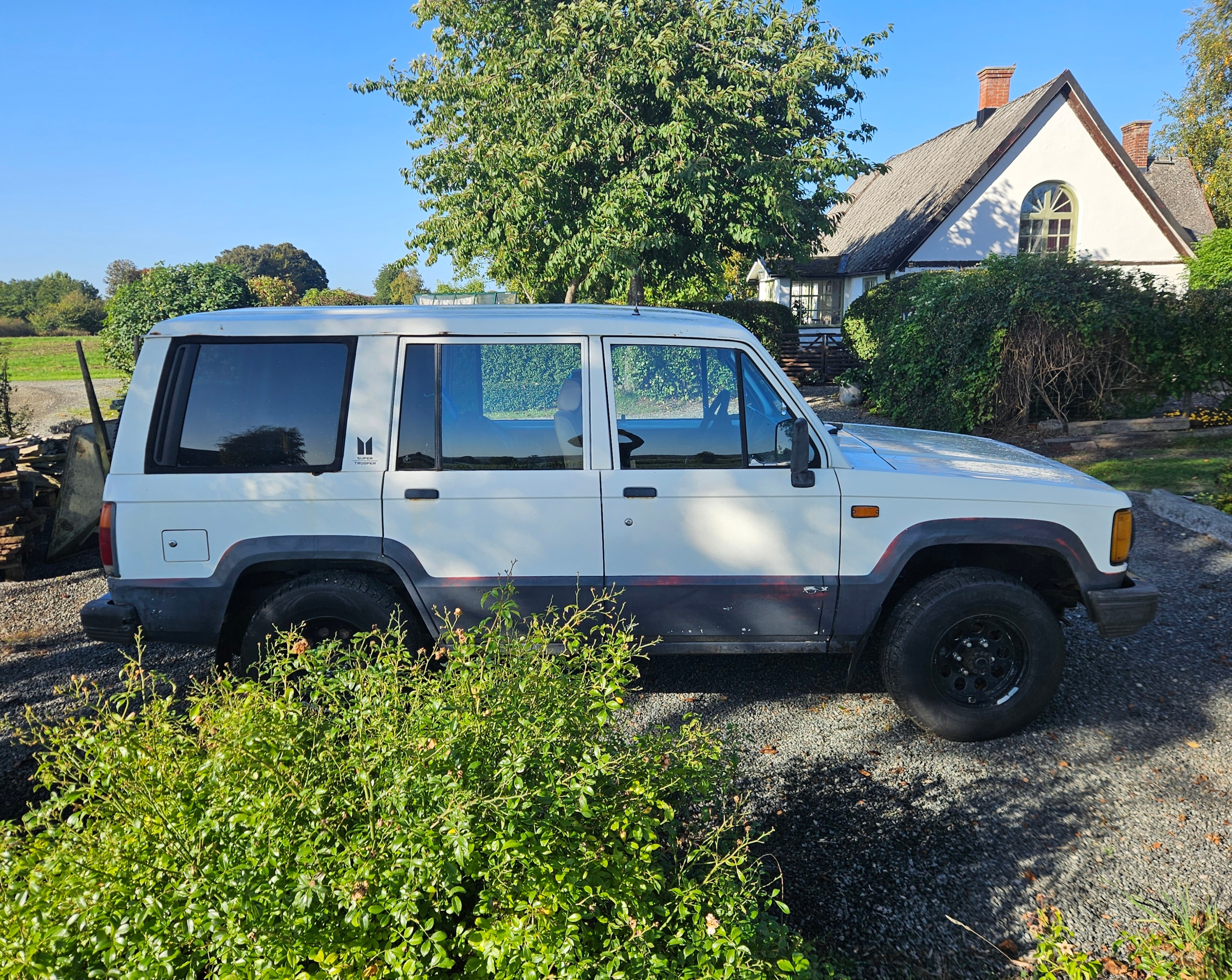 Isuzu Trooper 5-dörrar 2.2 4WD Manuell 1986, bild 4/10