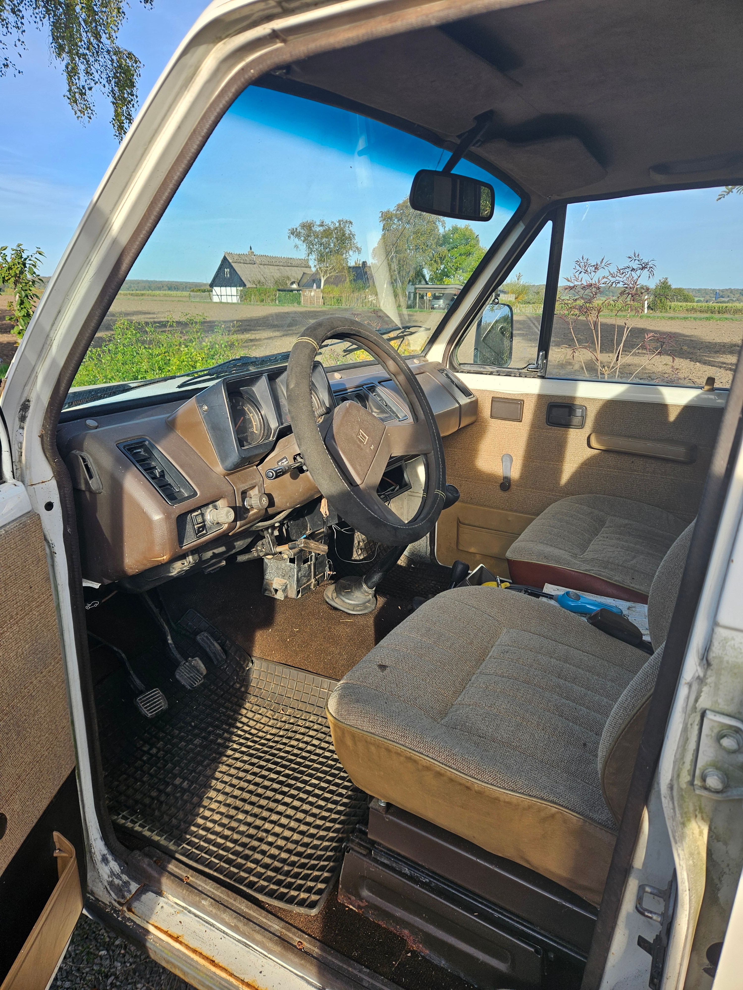 Isuzu Trooper 5-dörrar 2.2 4WD Manuell 1986, bild 7/10