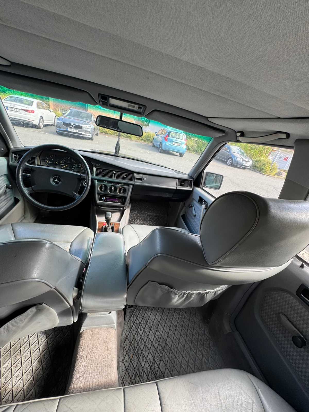 Mercedes-Benz 190 E 2.3 Manuell 1991, kuva 6/10