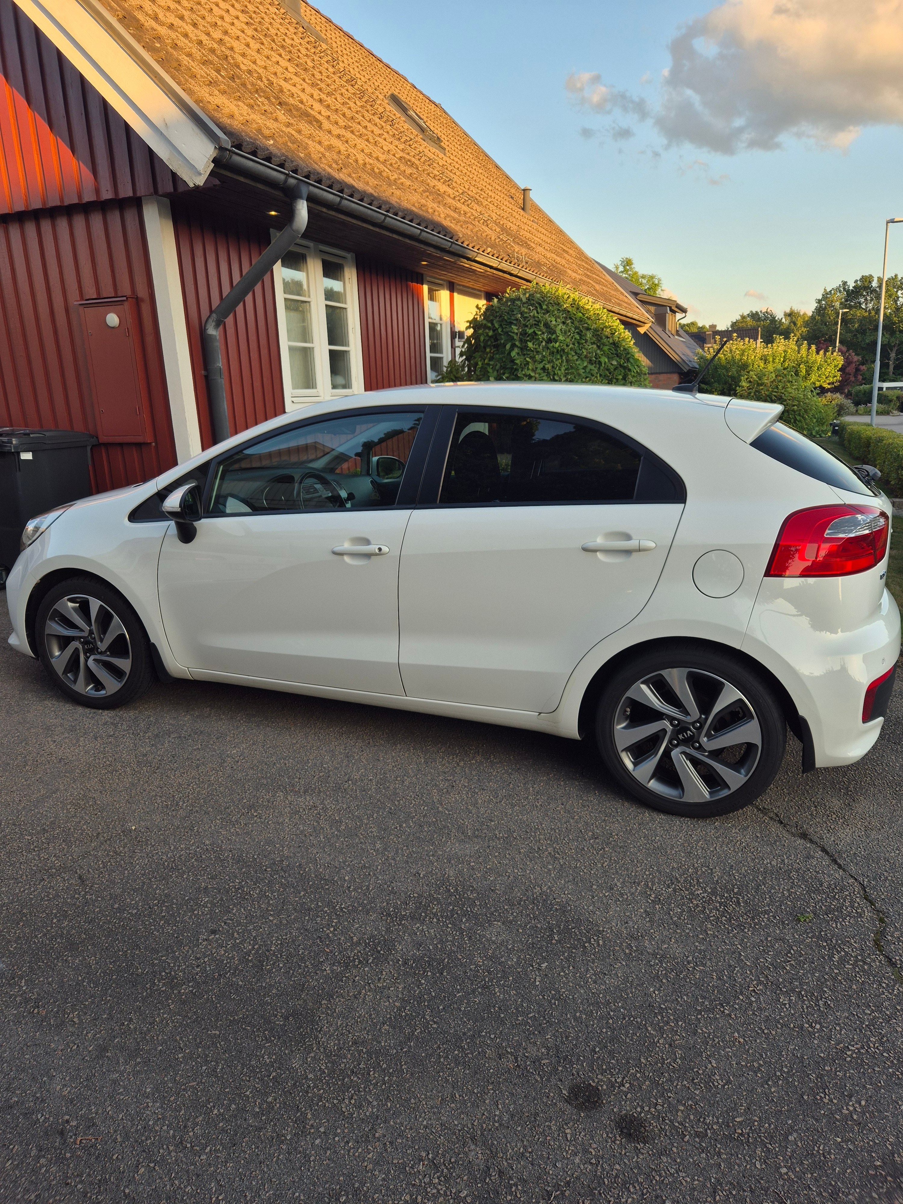 Kia Rio 5-dörrar 1.2 CVVT Manuell 2016, kuva 5/6