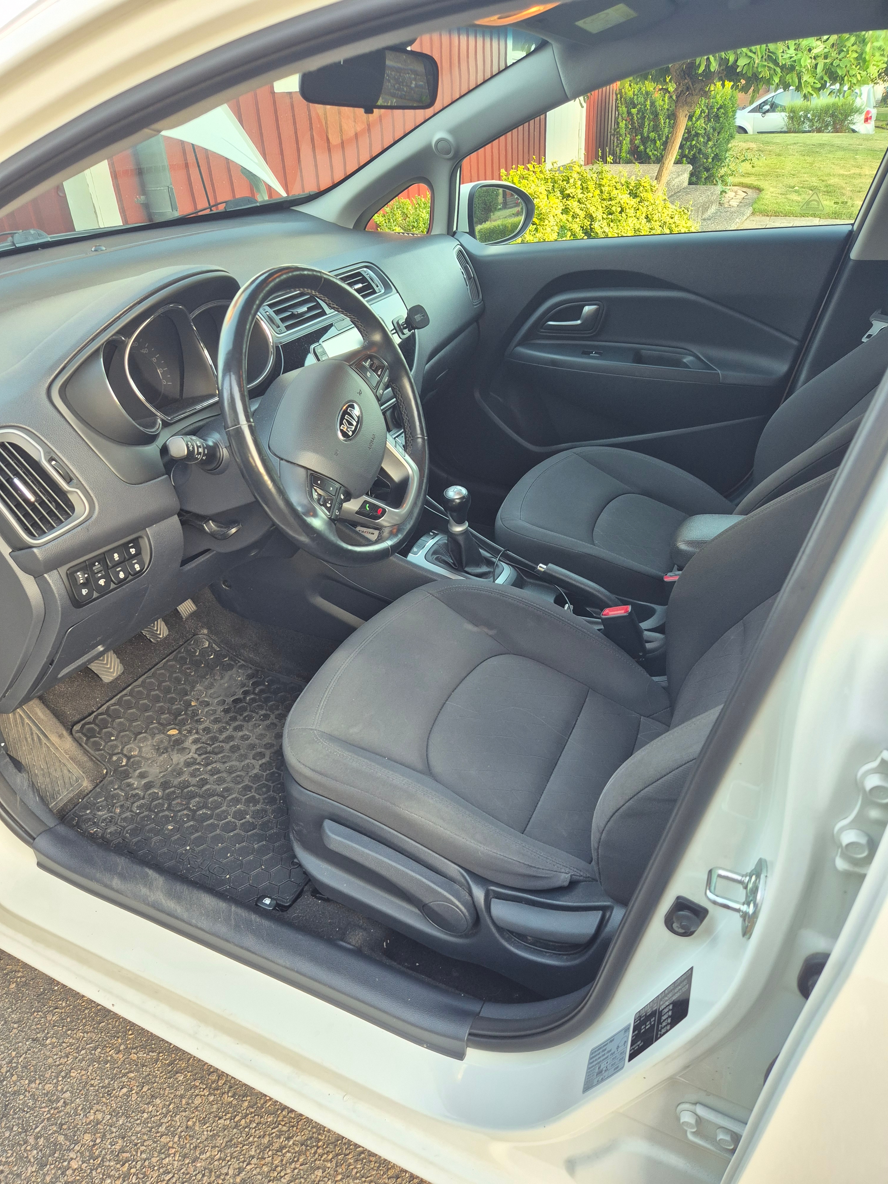 Kia Rio 5-dörrar 1.2 CVVT Manuell 2016, kuva 3/6