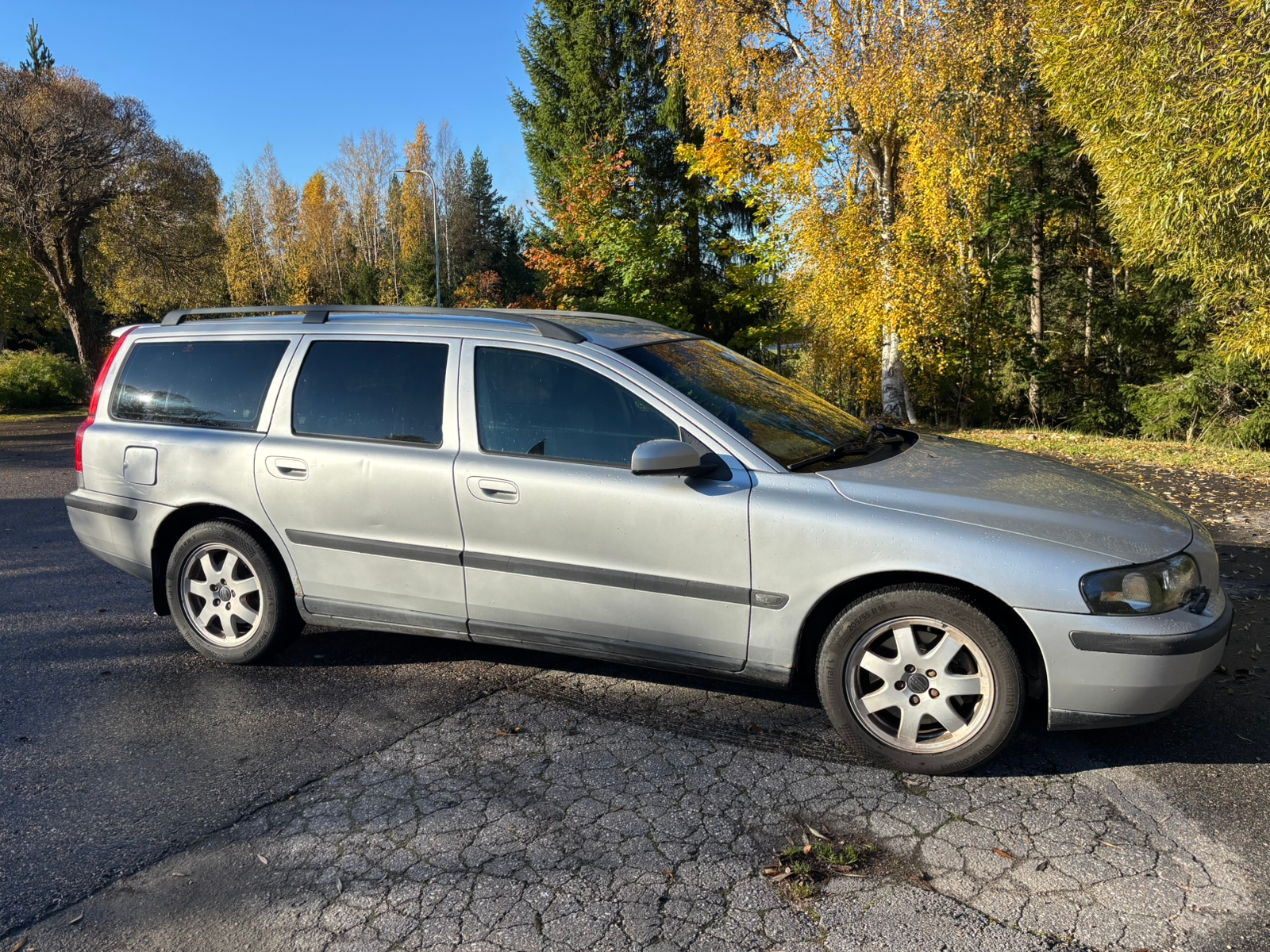 Volvo V70 2.5T AWD Manuell 2004, bild 2/9