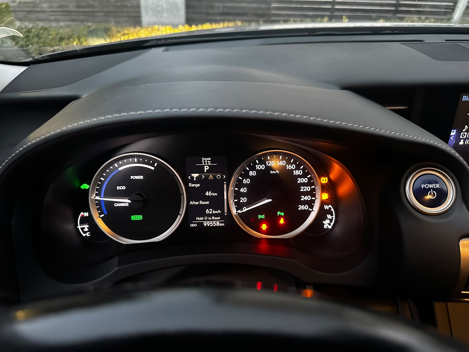 Lexus IS 300h 2.5 CVT 2016, photo 6/6