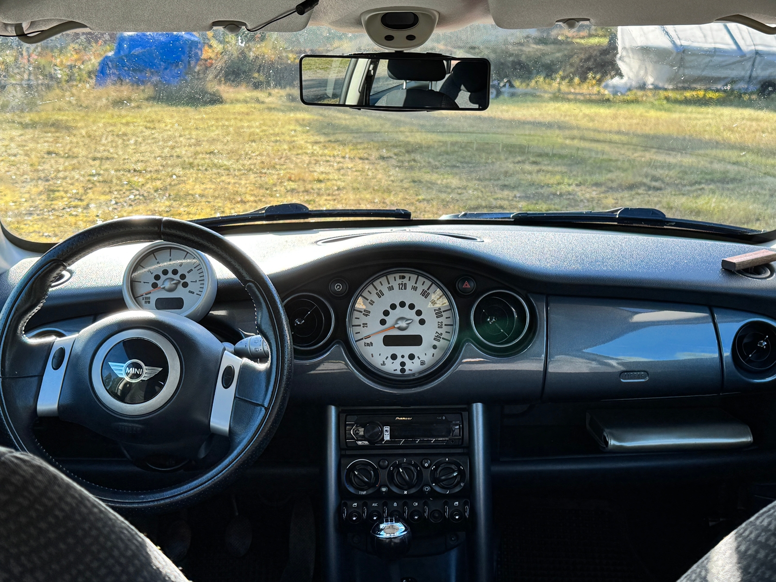 MINI Cooper Manuell 2004, bild 6/10