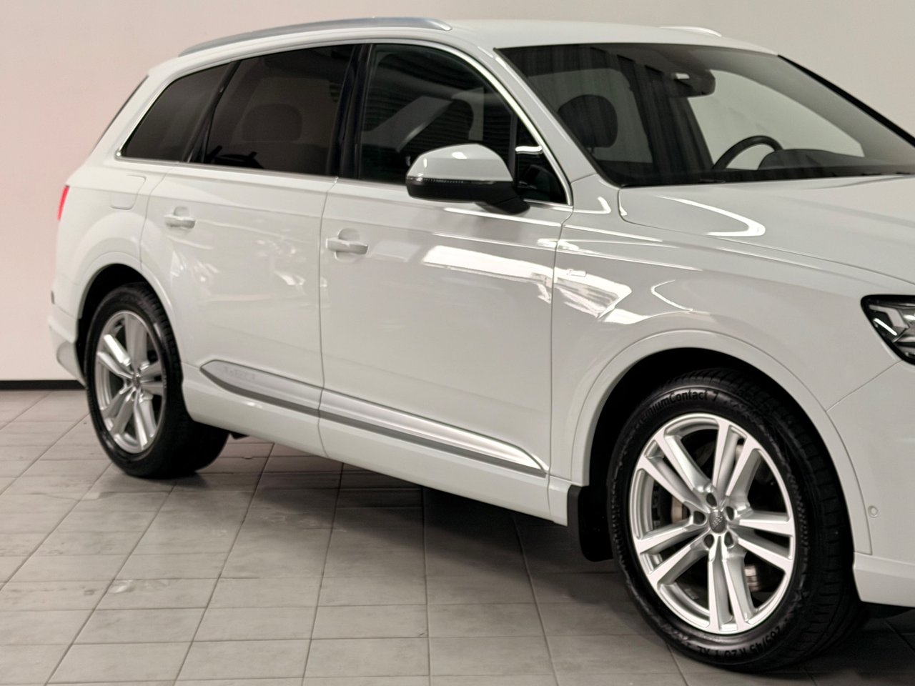 Audi Q7 3.0 TDI 272hk S line 2018, bild 2/10