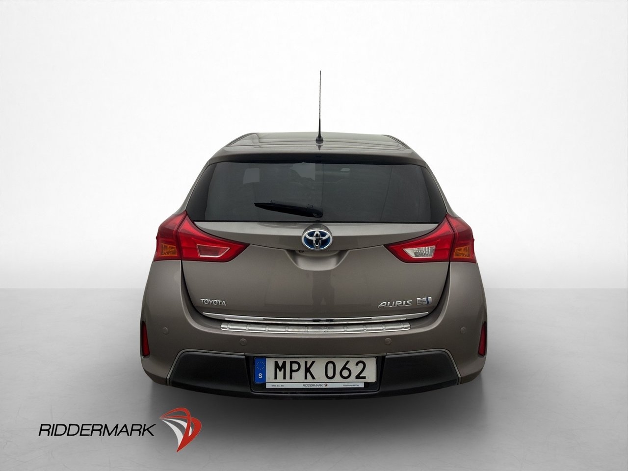 Toyota Auris 2015, photo 5/10