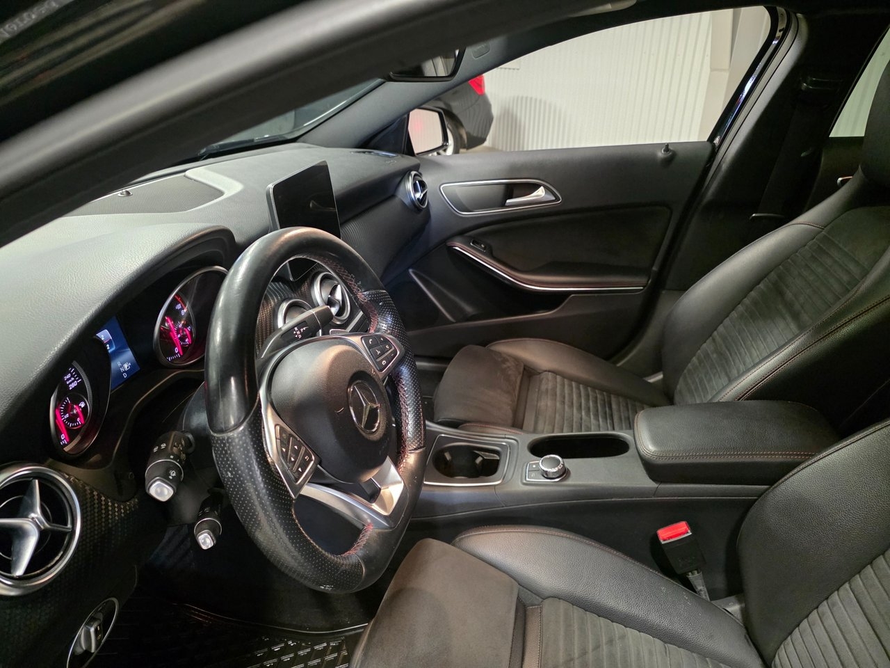 Mercedes-Benz A 2017, kuva 7/10