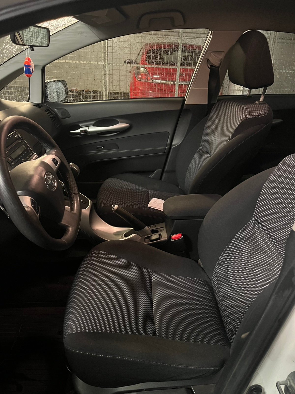 Toyota Auris 2010, bild 7/7