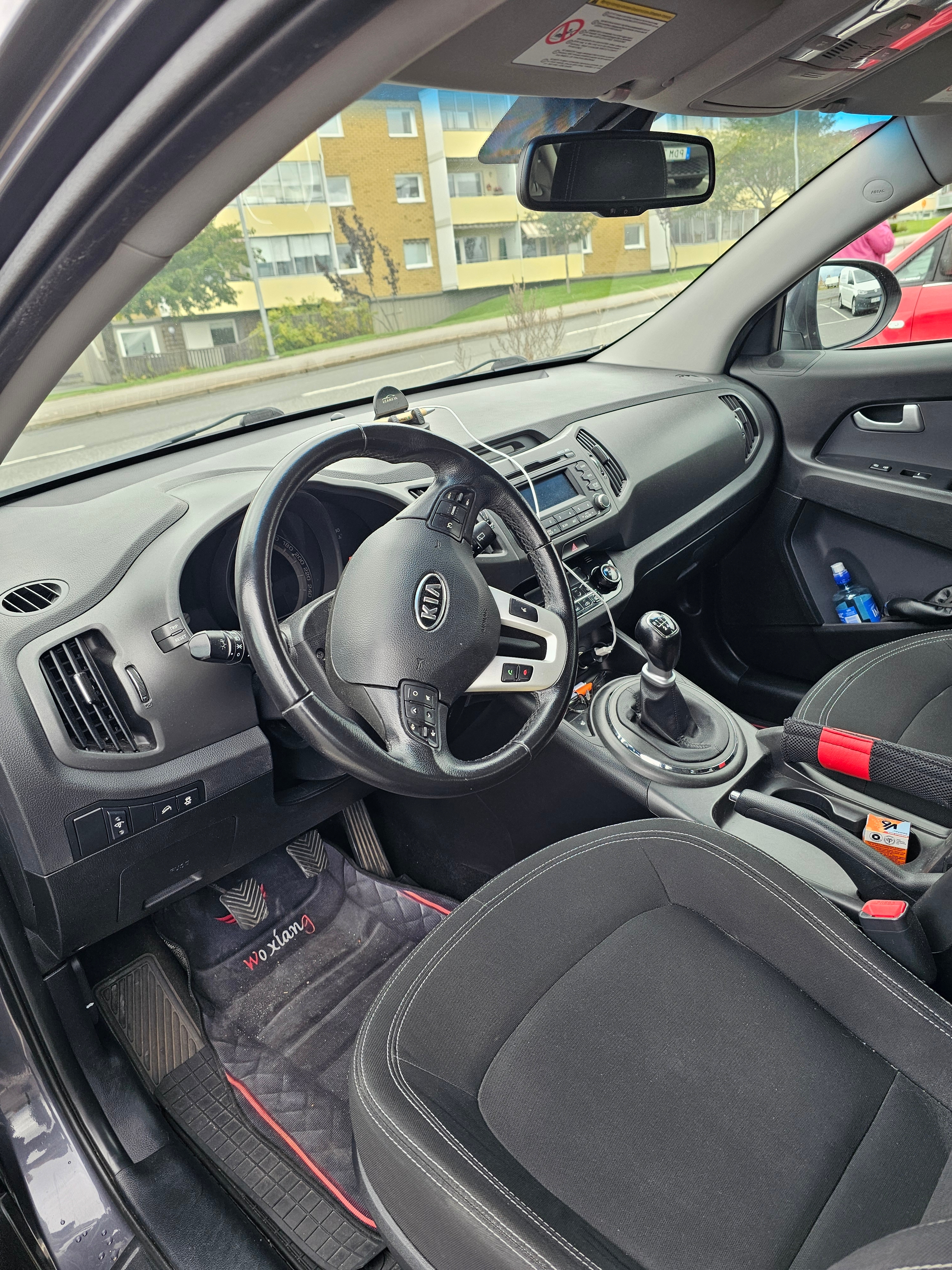 Kia Sportage 1.6 GDI Manuell 2012, bild 2/10