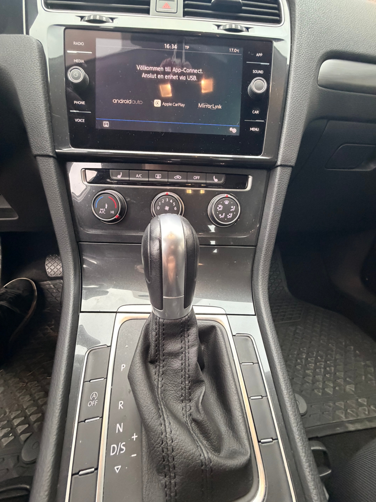 Volkswagen Golf 2018, photo 7/9