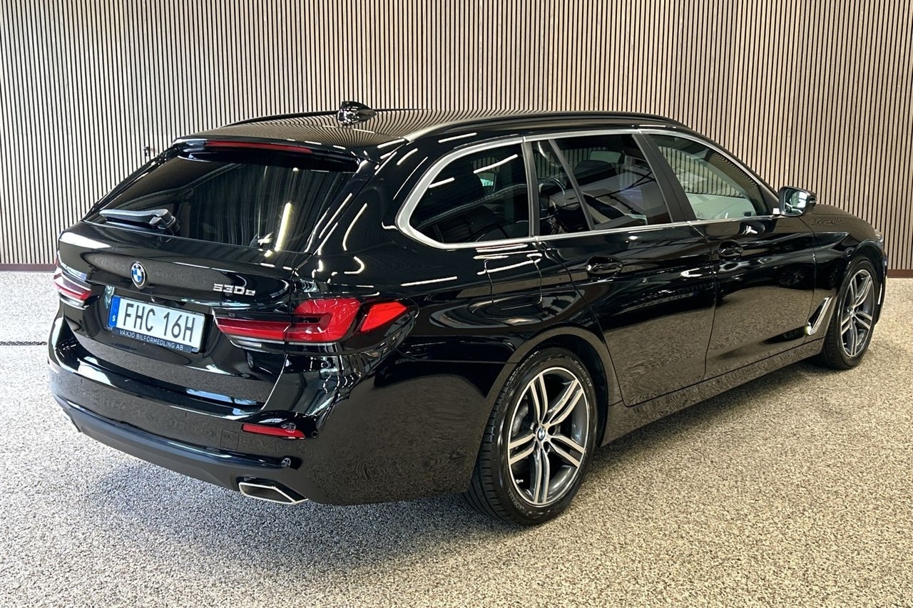BMW 530 e 530eTouring 2021, photo 4/10