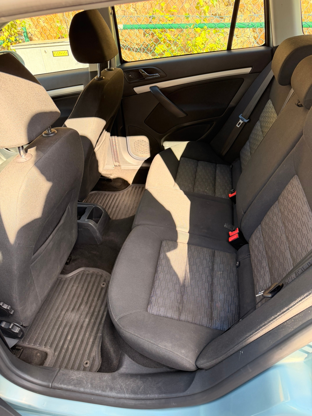 Skoda Octavia 2011, bild 2/9