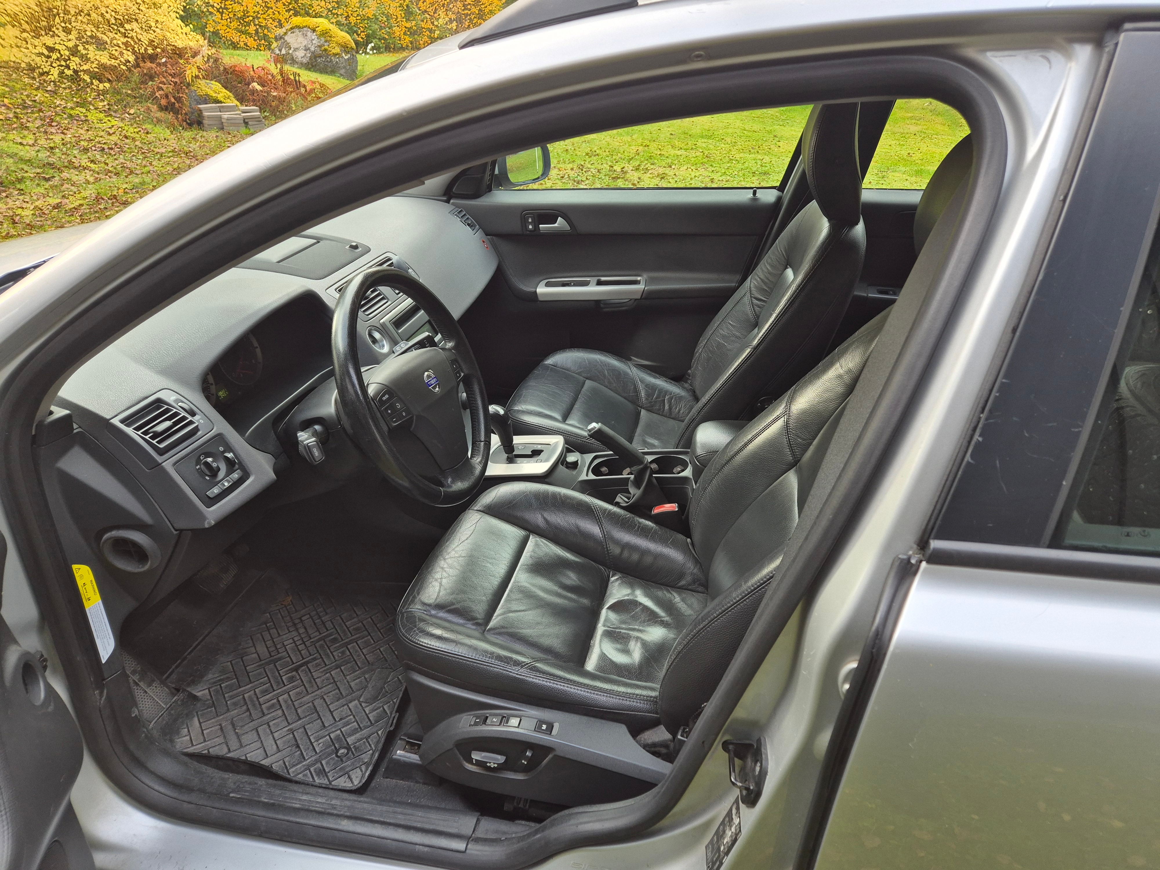 Volvo V50 2.4i Geartronic 2007, photo 4/5
