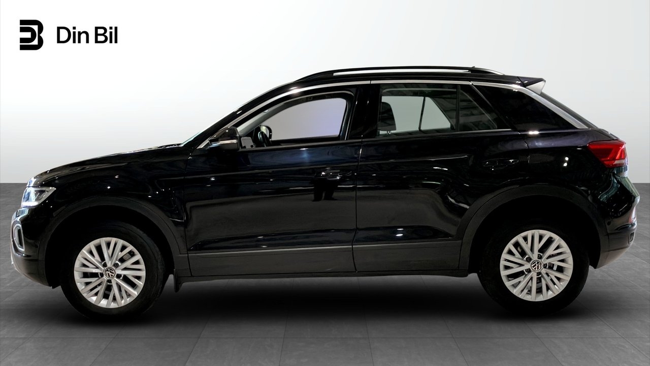 Volkswagen T-Roc 2023, photo 2/10