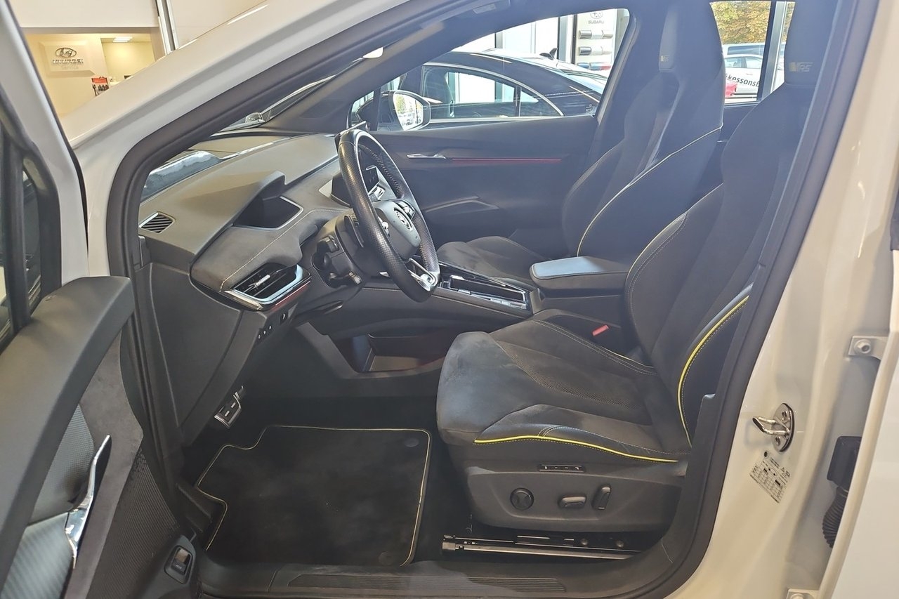 Skoda Enyaq Coupé RS iV, 299hk Drag 2023, bild 7/10
