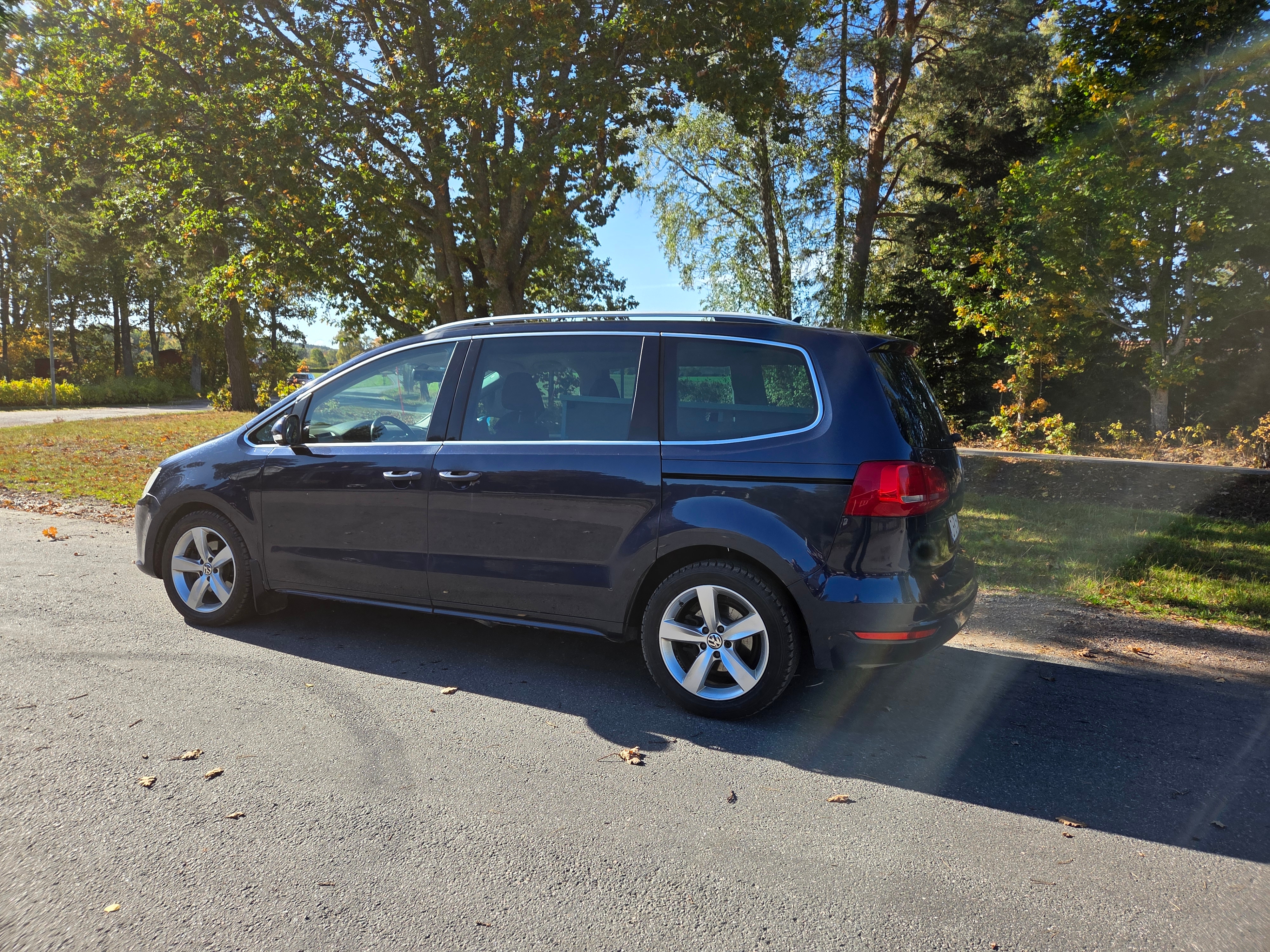 Volkswagen Sharan 2012, bild 8/8