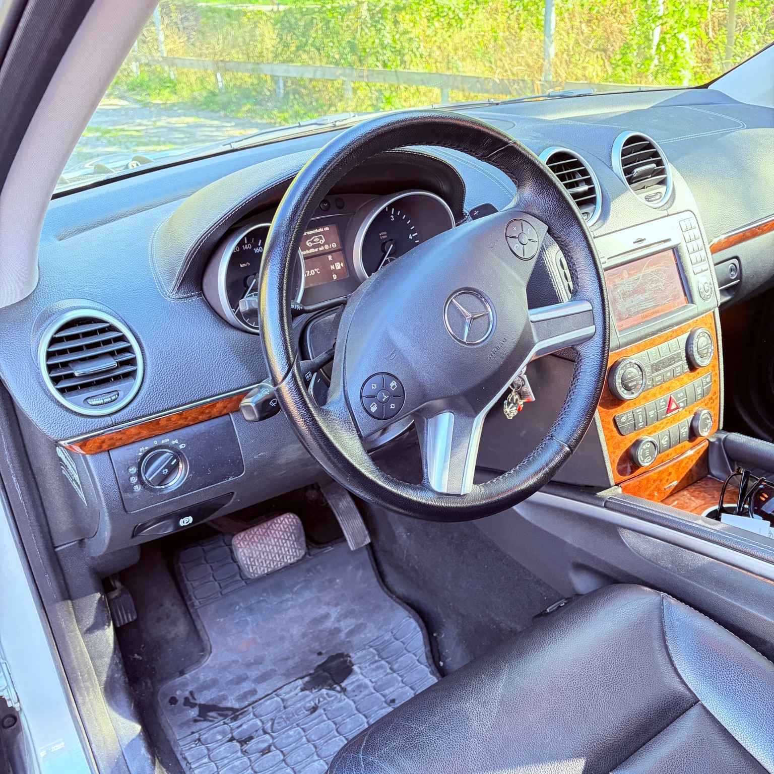Mercedes-Benz GL 2009, photo 4/10