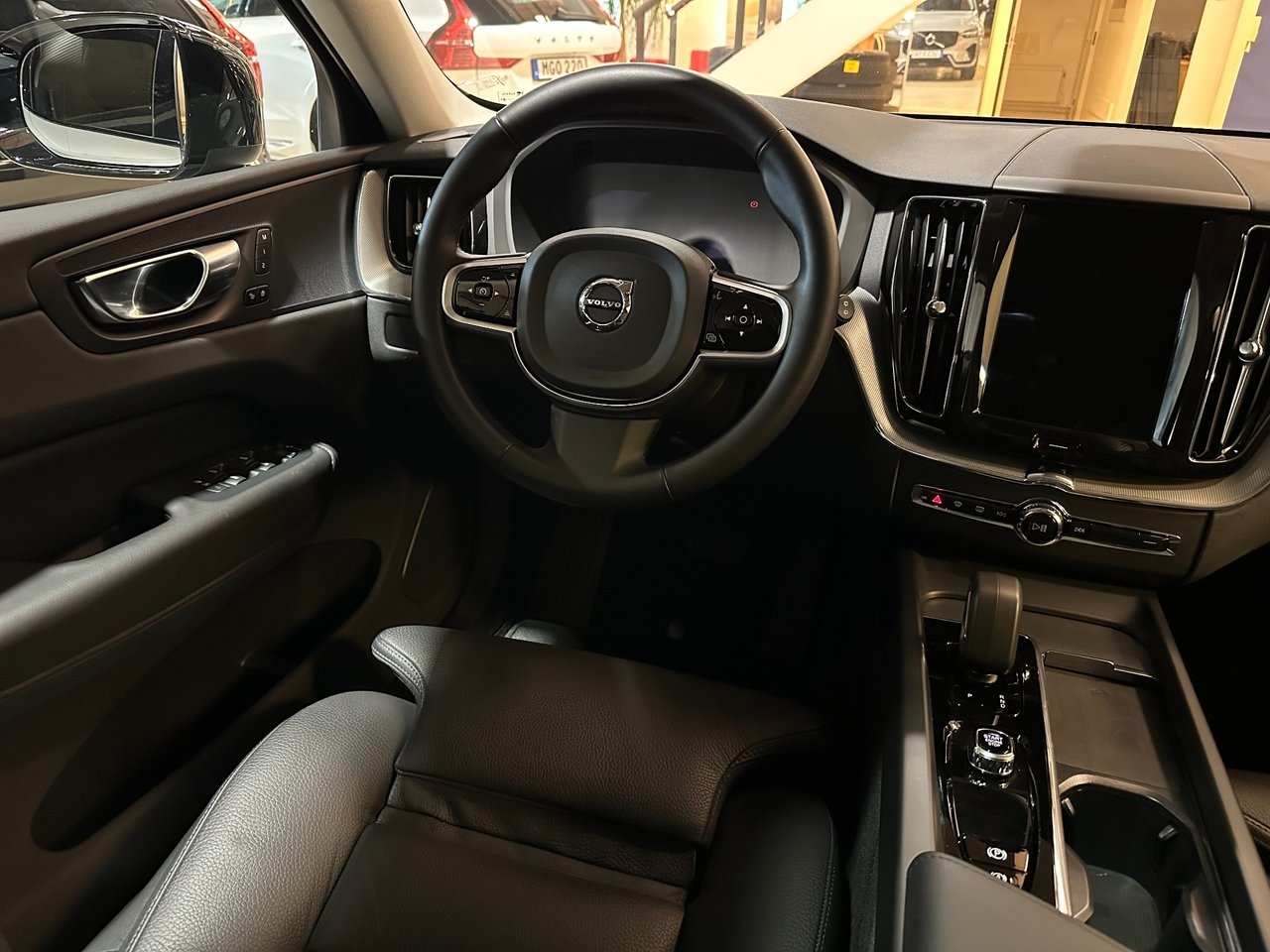 Volvo XC60 2025, bild 4/10