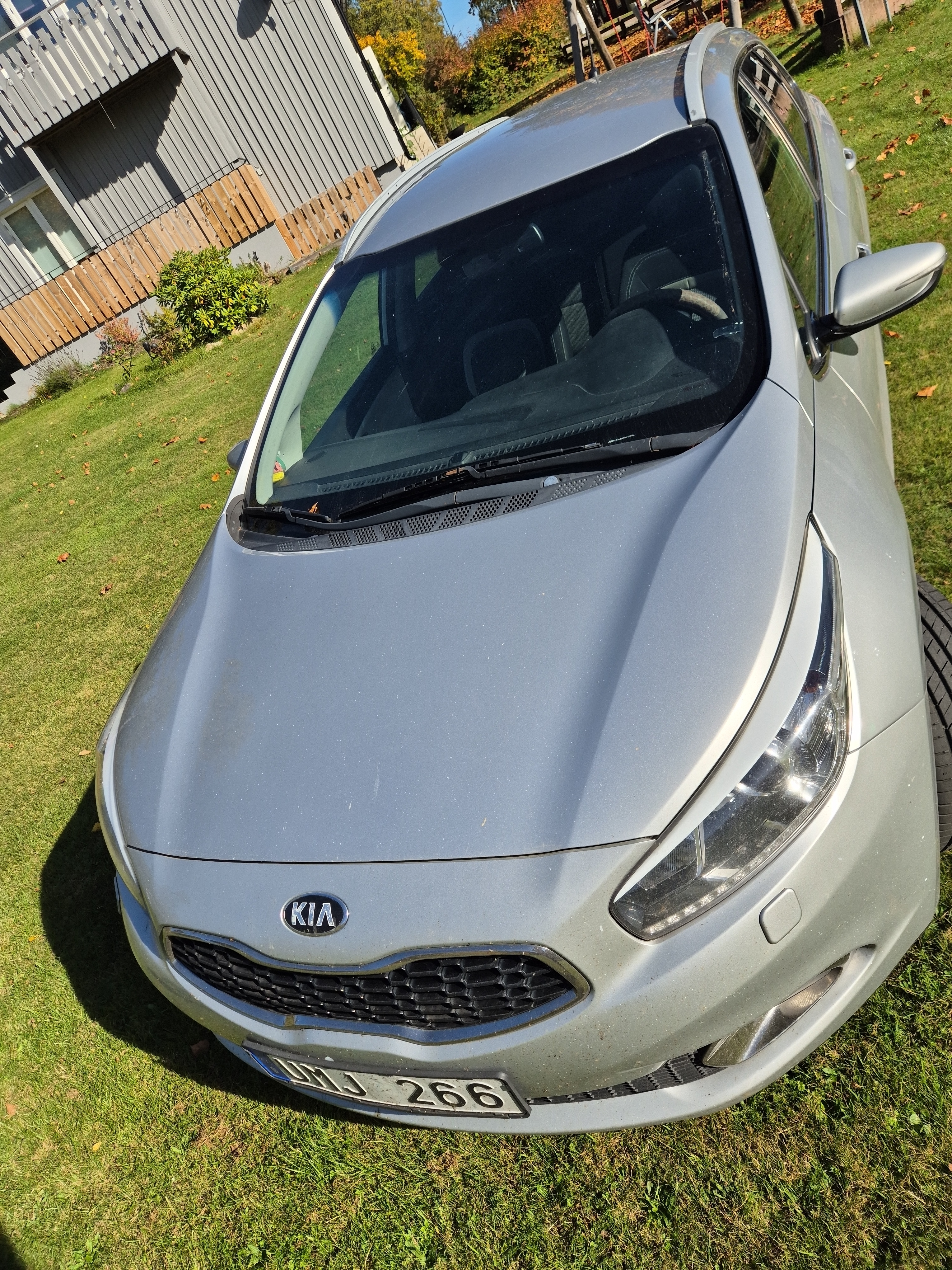Kia Ceed _sw 1.6 CRDi Manuell 2013, photo 2/7