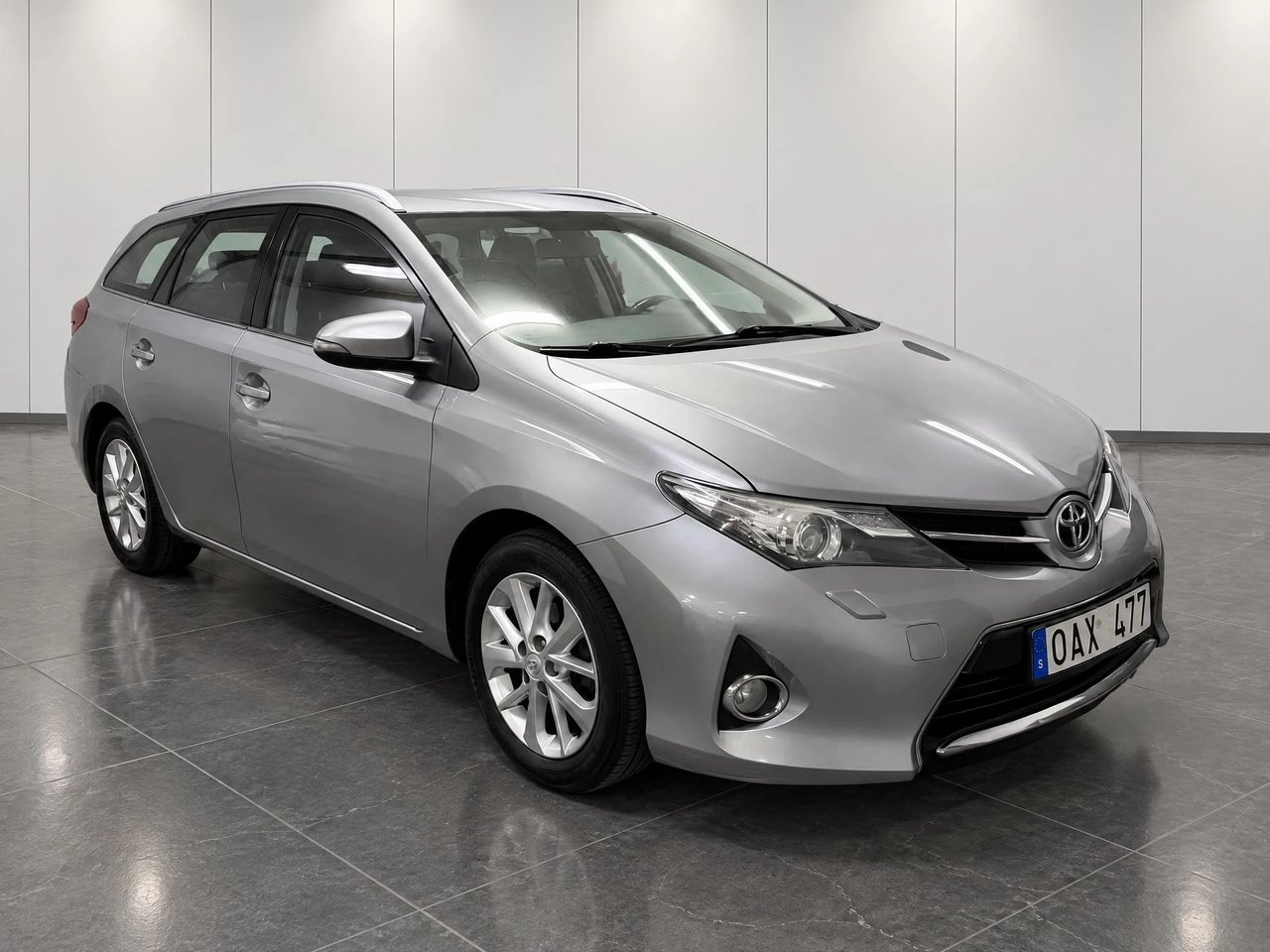 Toyota Auris 2014, bild 6/10