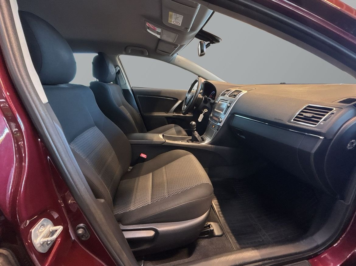 Toyota Avensis 1.8 KOMBI BUSINESS B1 2013, photo 7/10
