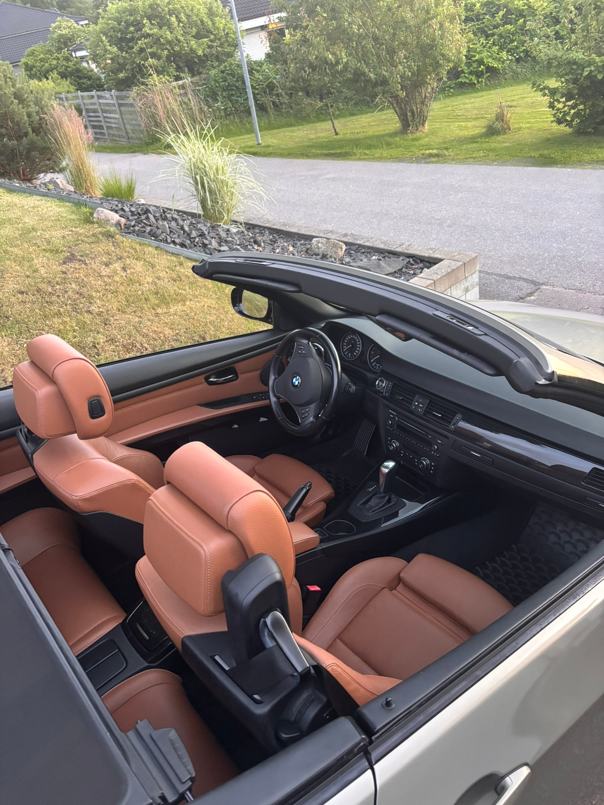 BMW 325 2011, bild 6/7