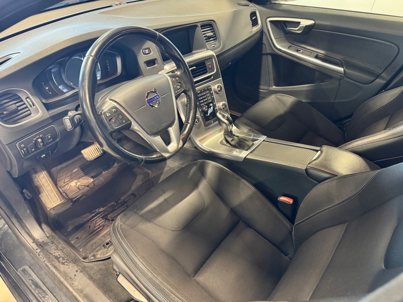 Volvo V60 Cross Country 2016, kuva 7/10