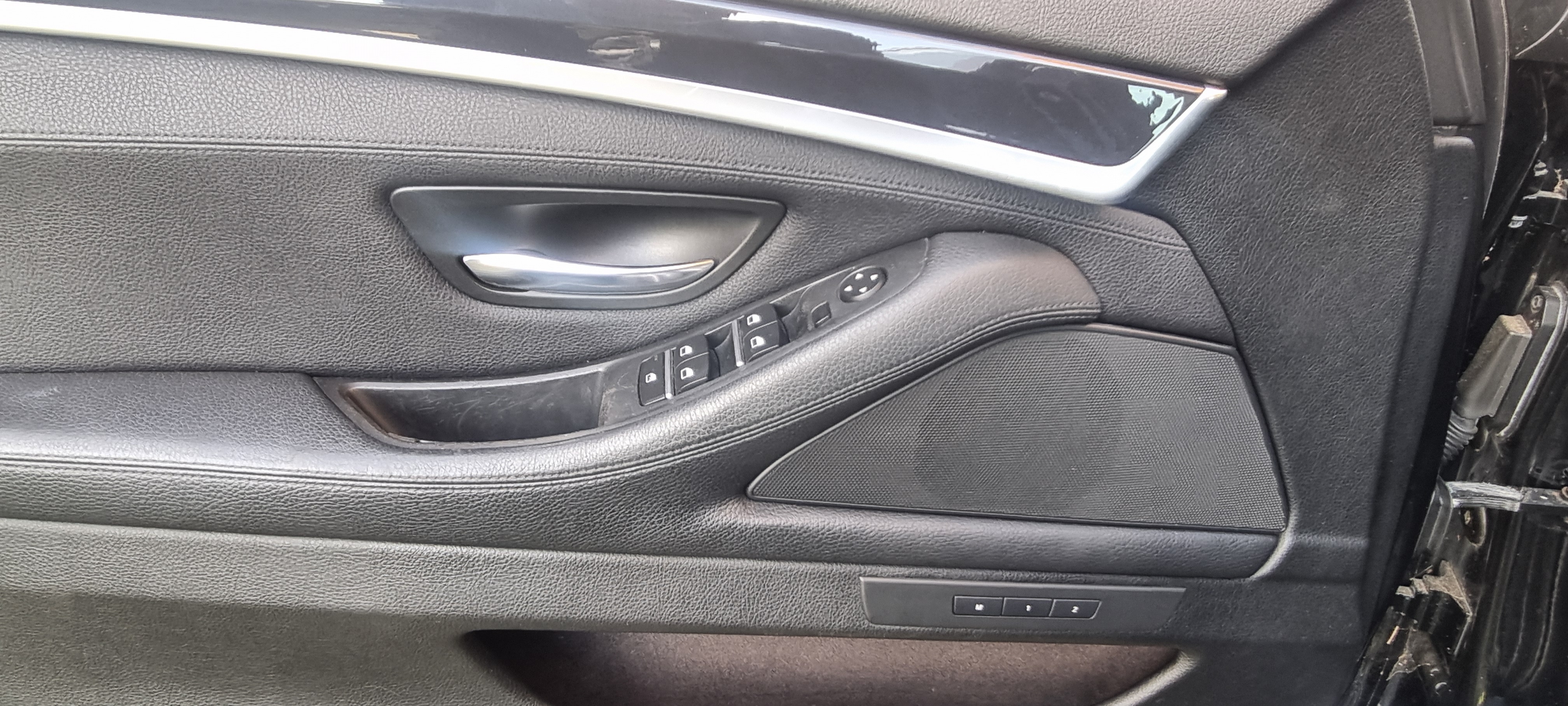 BMW 520 d Sedan Manuell 2012, bild 4/10
