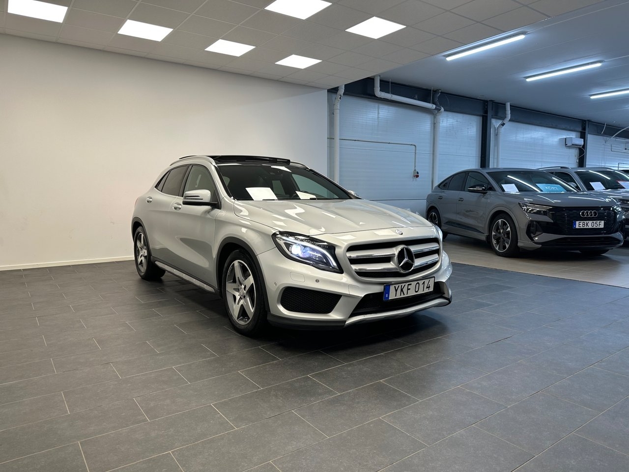 Mercedes-Benz GLA 2015, photo 6/10