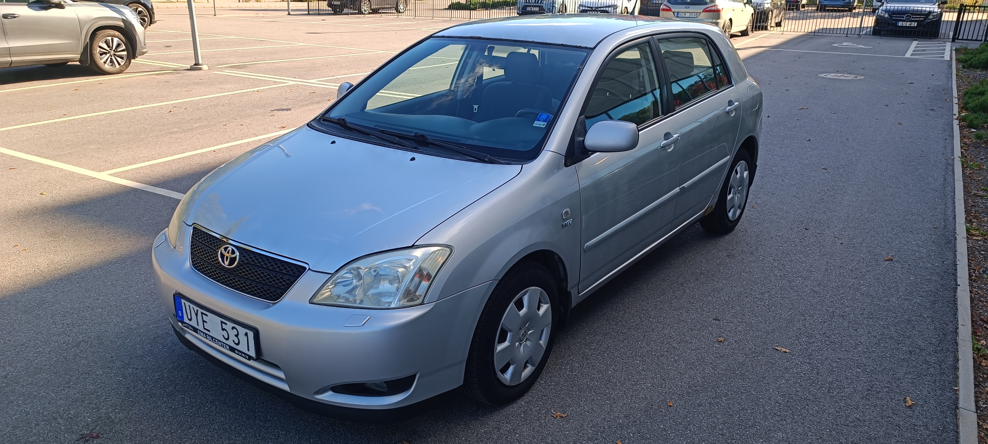 Toyota Corolla 2004, bild 2/6