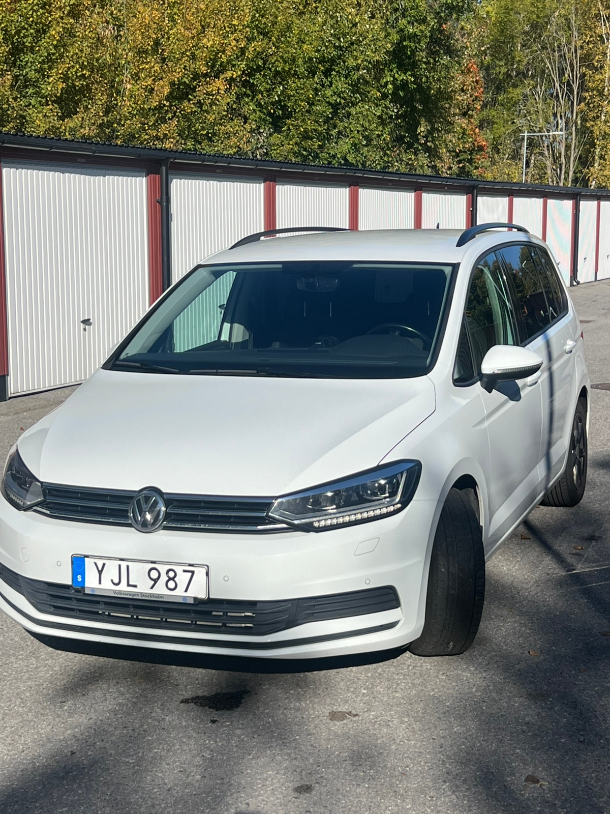 Volkswagen Touran 2017, bild 2/10