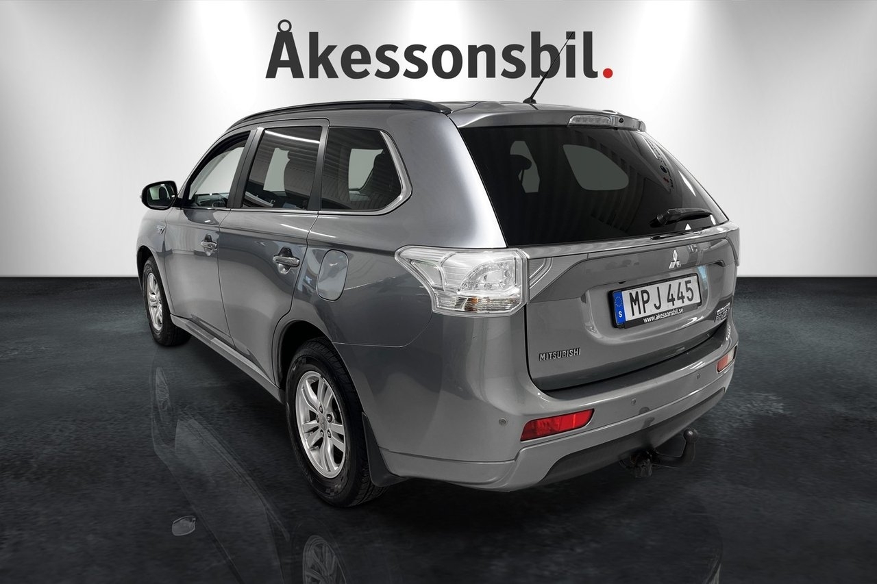 Mitsubishi Outlander PHEV CVT, 203hk AWD 2014, kuva 5/10