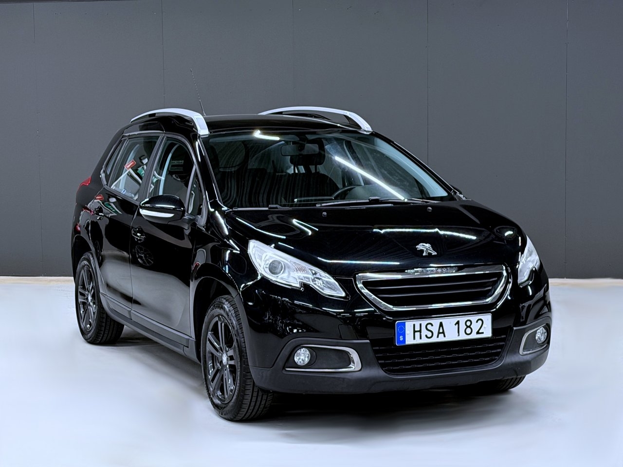 Peugeot 2008 1.2 VTi 2015, bild 6/10
