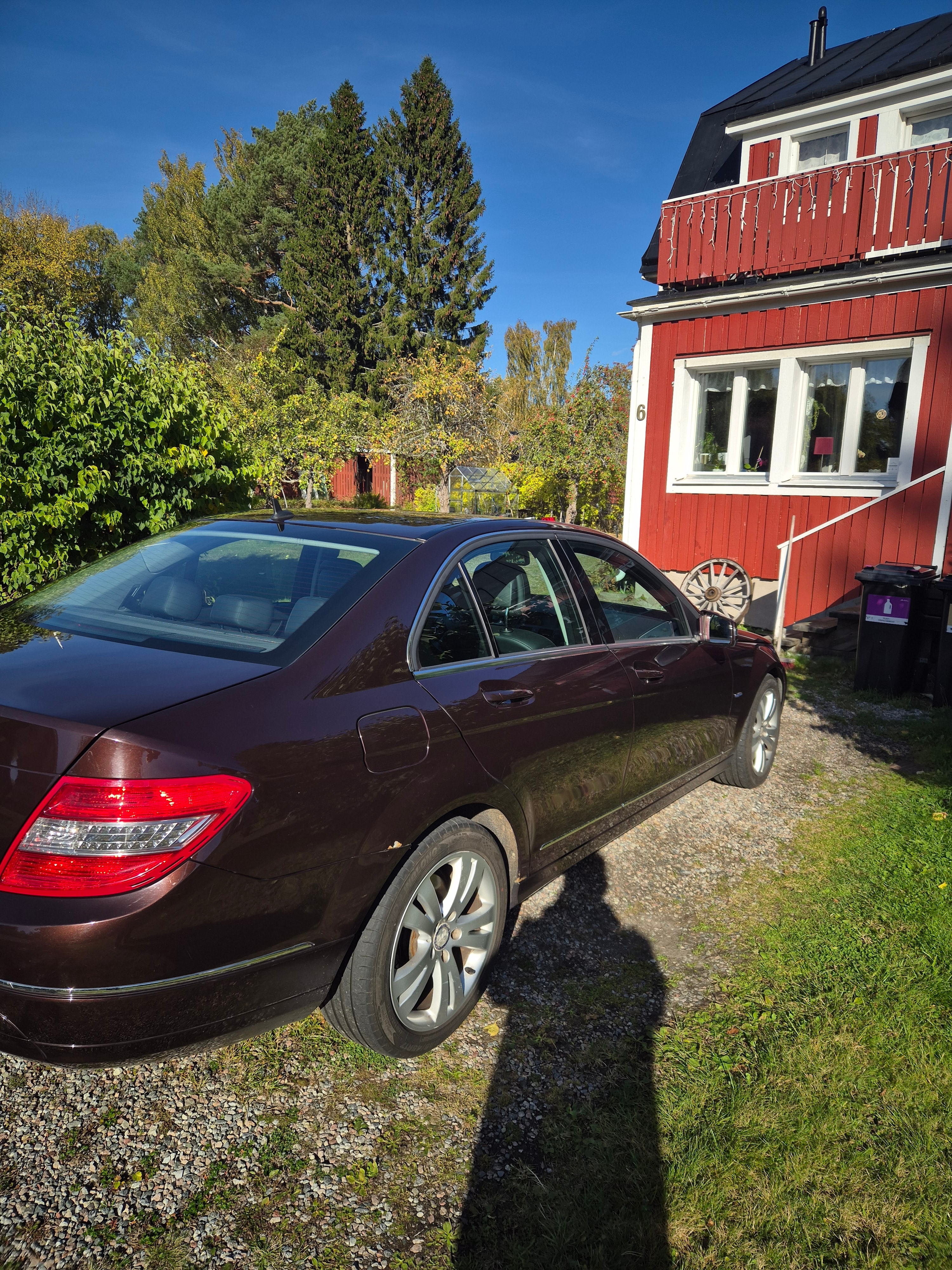Mercedes-Benz C 2011, photo 3/3