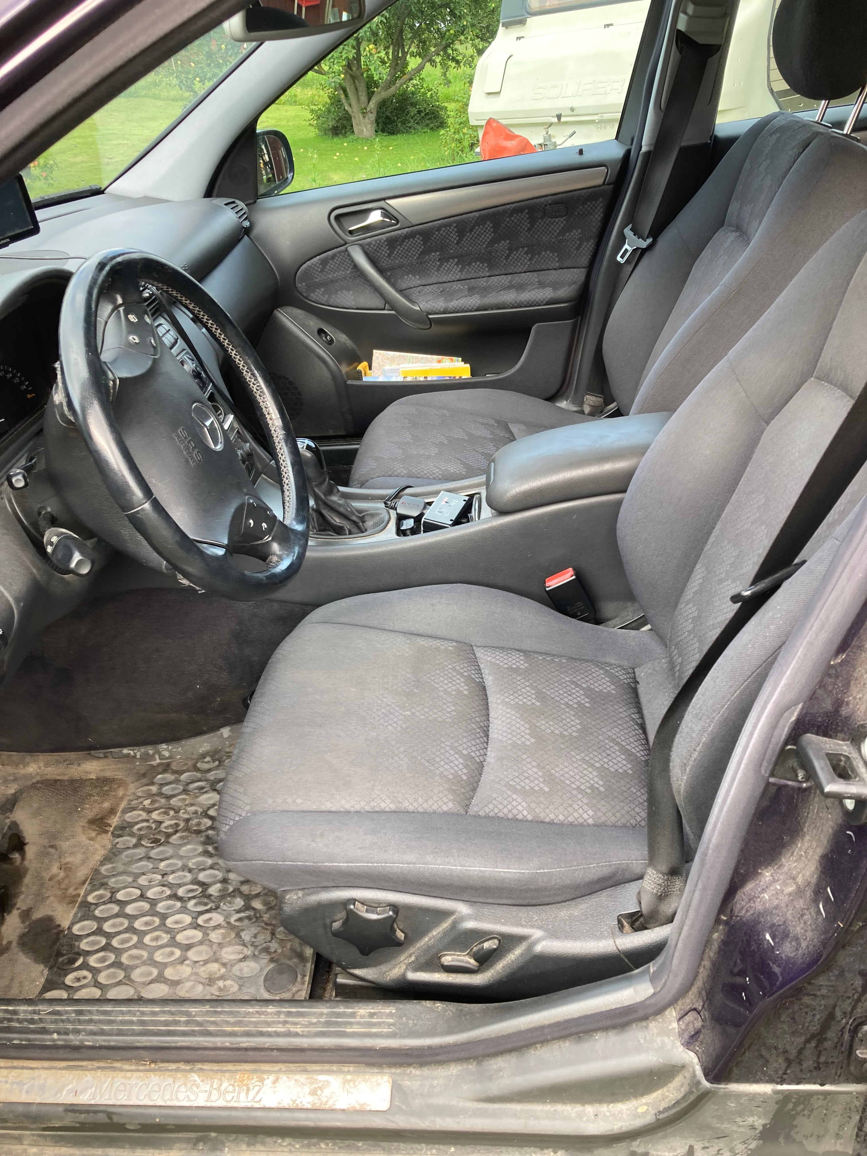 Mercedes-Benz C 180 Kompressor Manuell 2004, photo 5/6