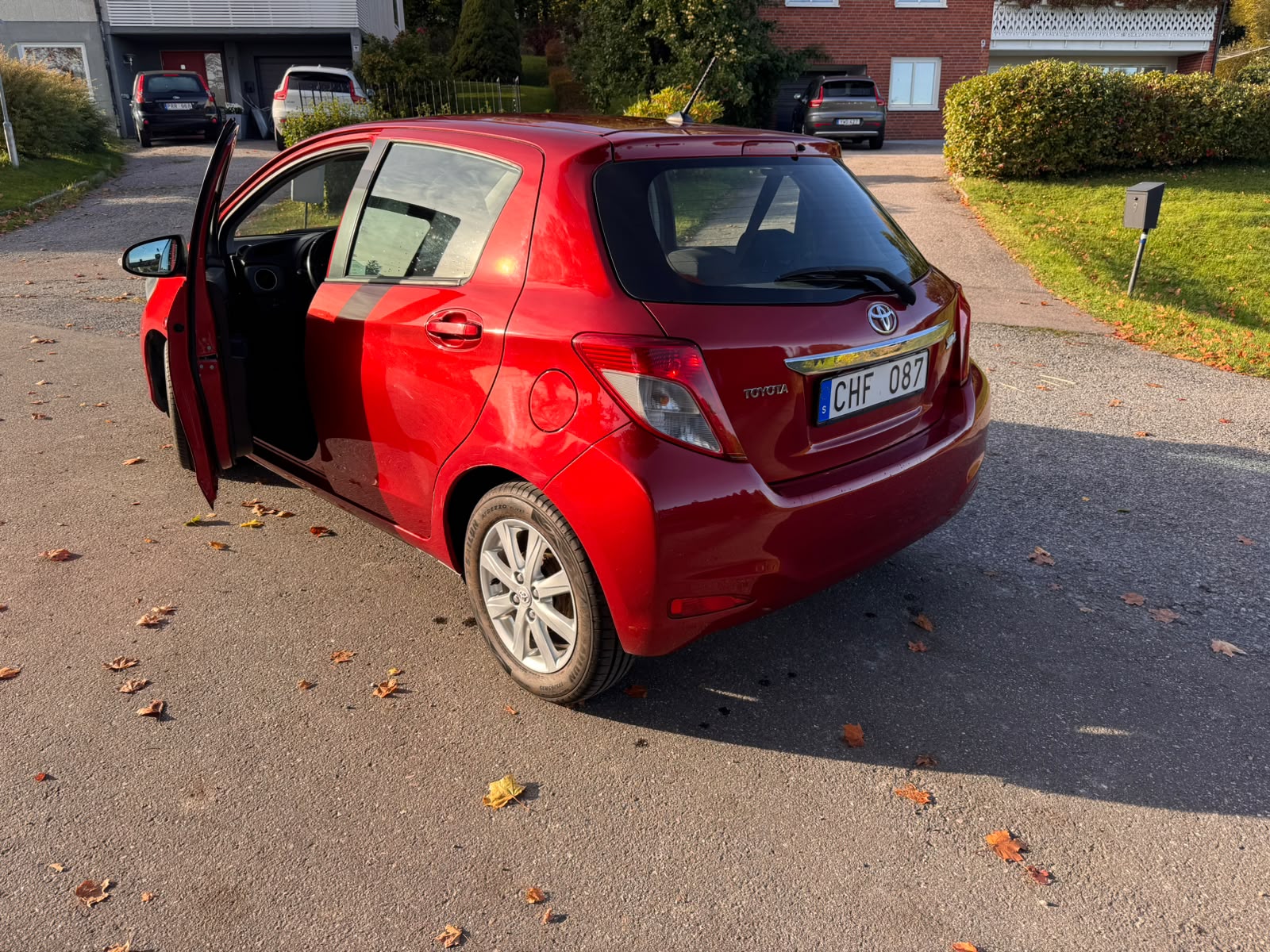 Toyota Yaris 2012, bild 5/5