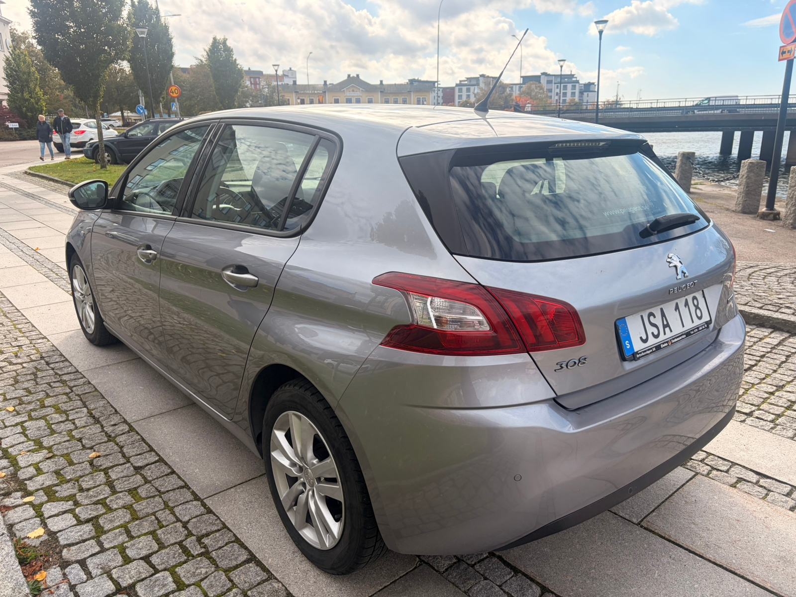 Peugeot 308 1.6 BlueHDi 120 8v EAT 2016, bild 5/10