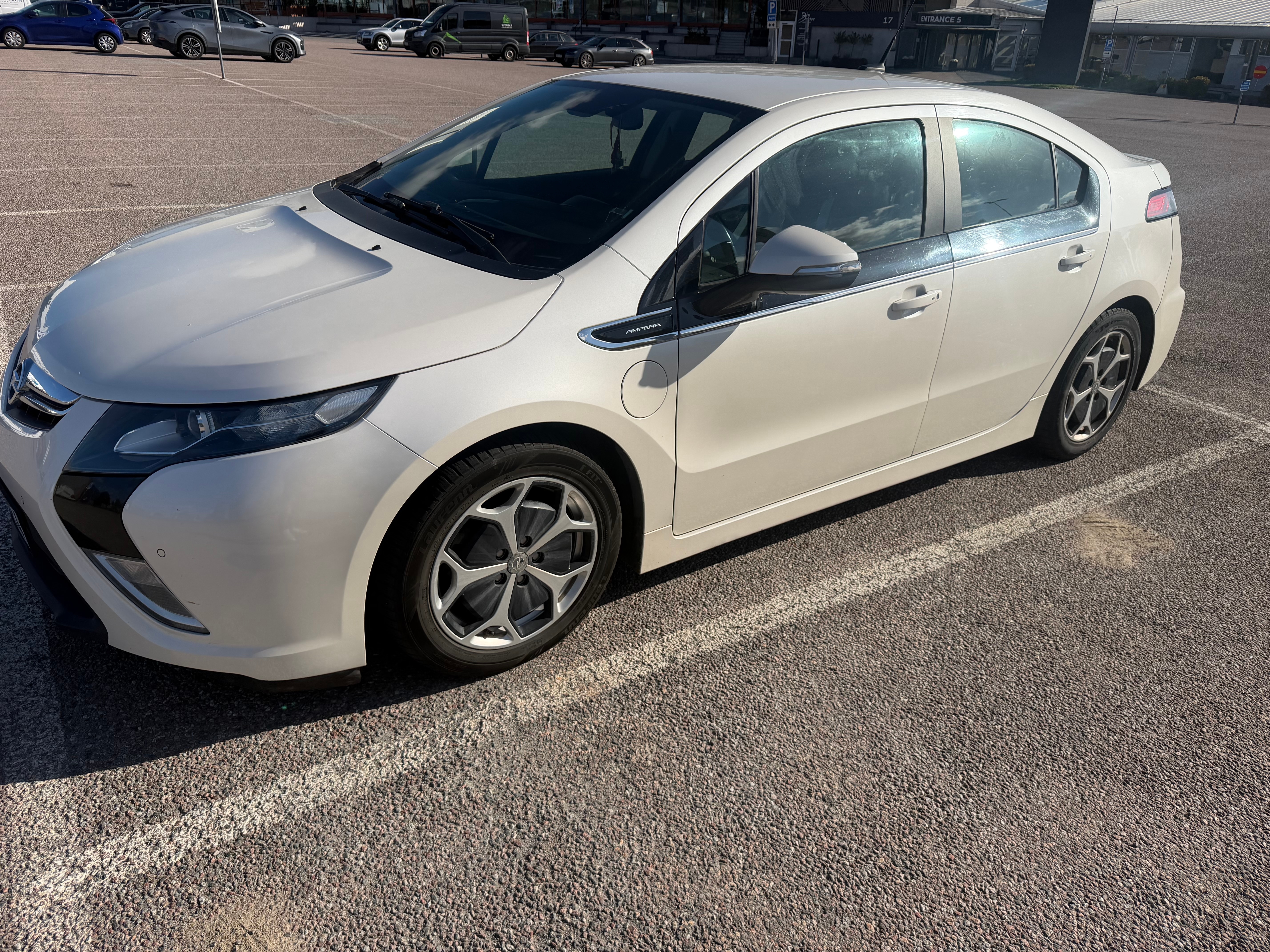 Opel Ampera 1.4 + 16 kWh CVT 2012, bild 6/6