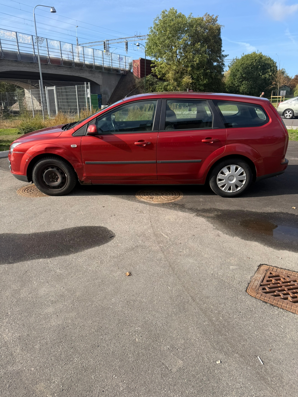 Ford Focus Kombi 1.8 Flexifuel Manuell 2007, photo 2/8