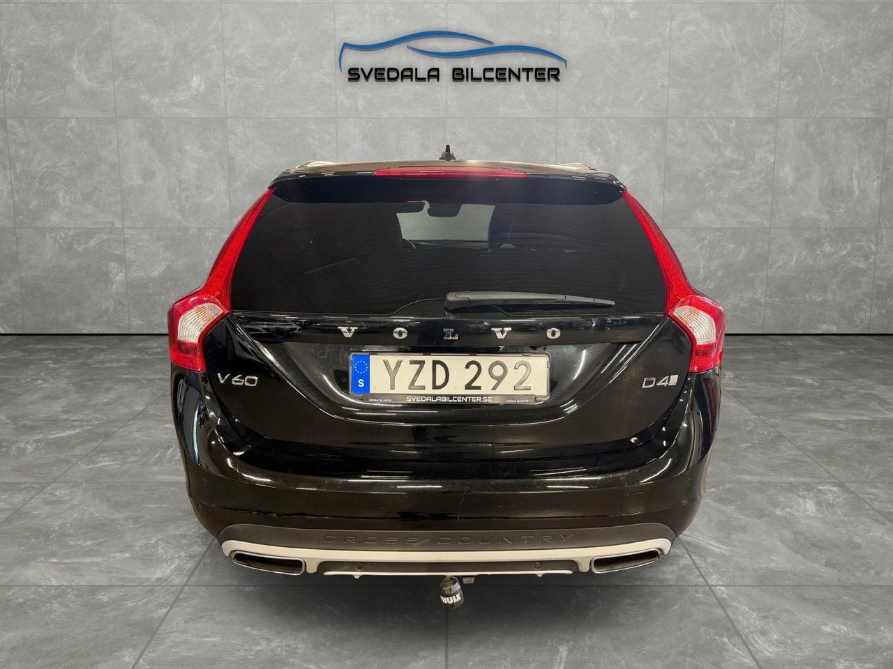 Volvo V60 Cross Country 2018, photo 5/10