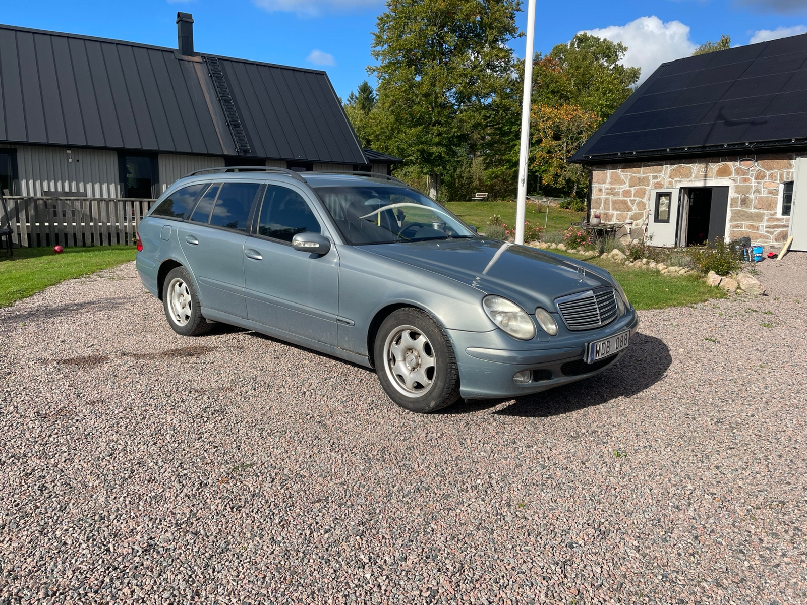 Mercedes-Benz E