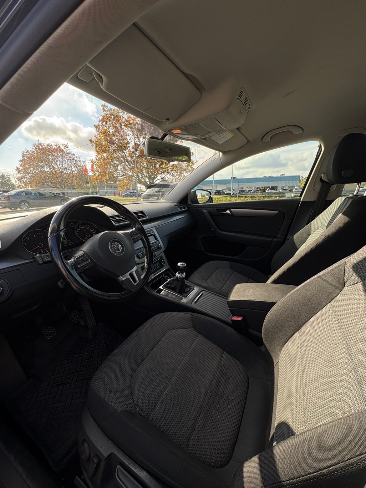 Volkswagen Passat 2011, kuva 5/5