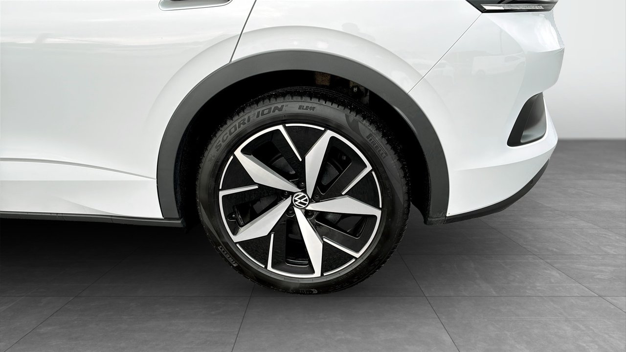 Volkswagen ID.4 2023, photo 6/10