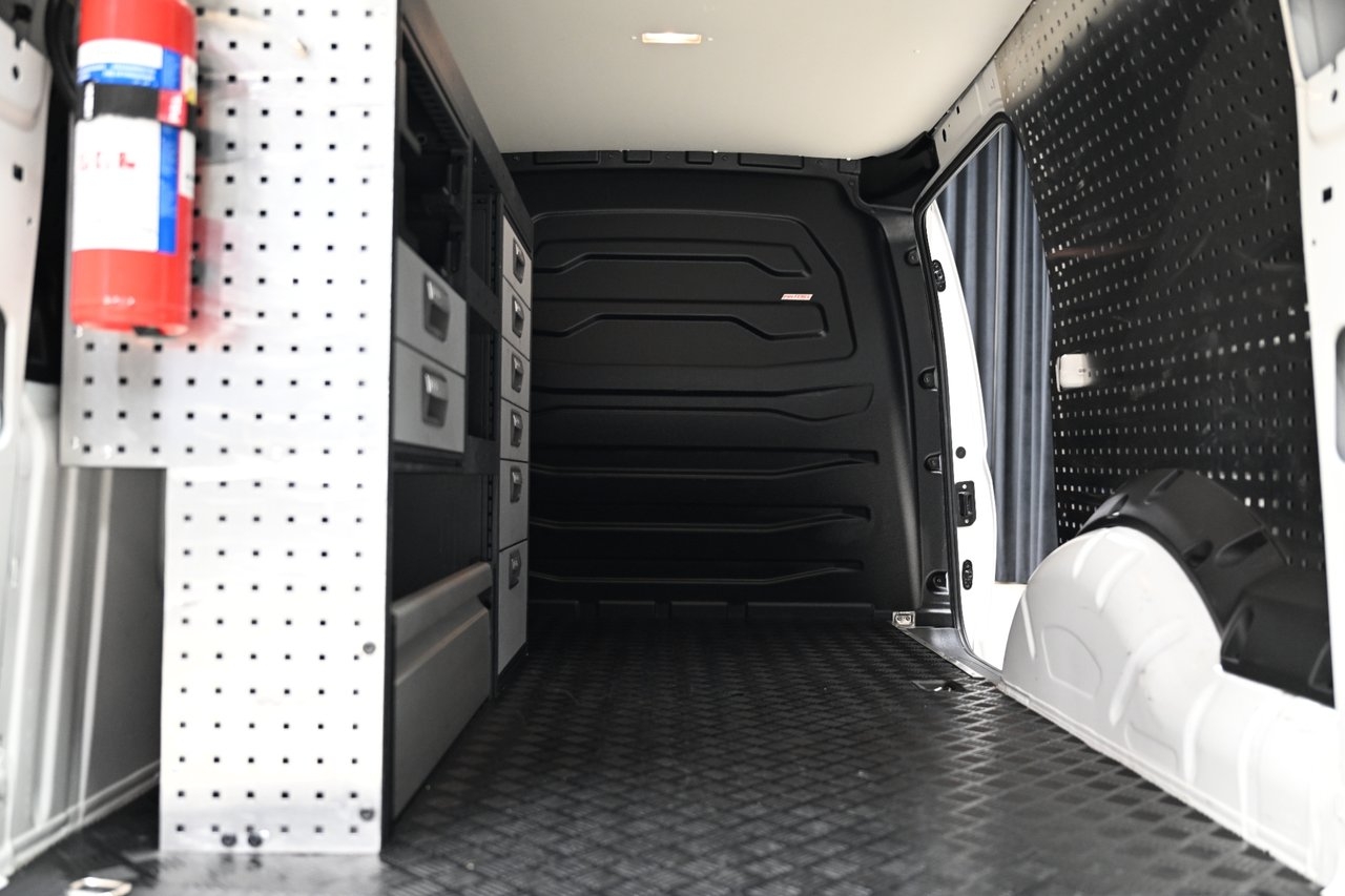 Volkswagen Caddy Maxi DSG 122HK Inredd 2023, photo 7/10