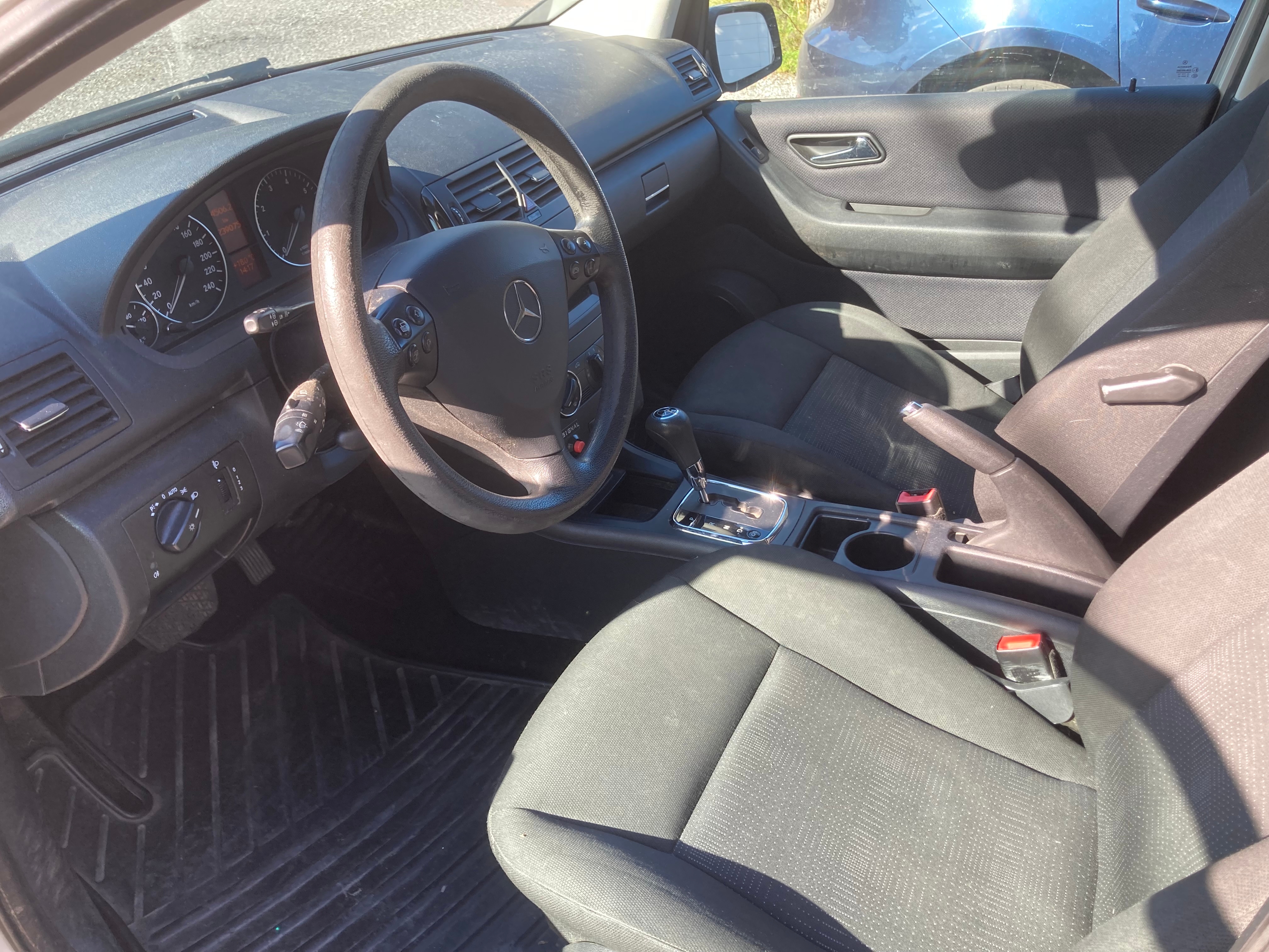 Mercedes-Benz A 160 5-dörrars CVT 2012, bild 6/6