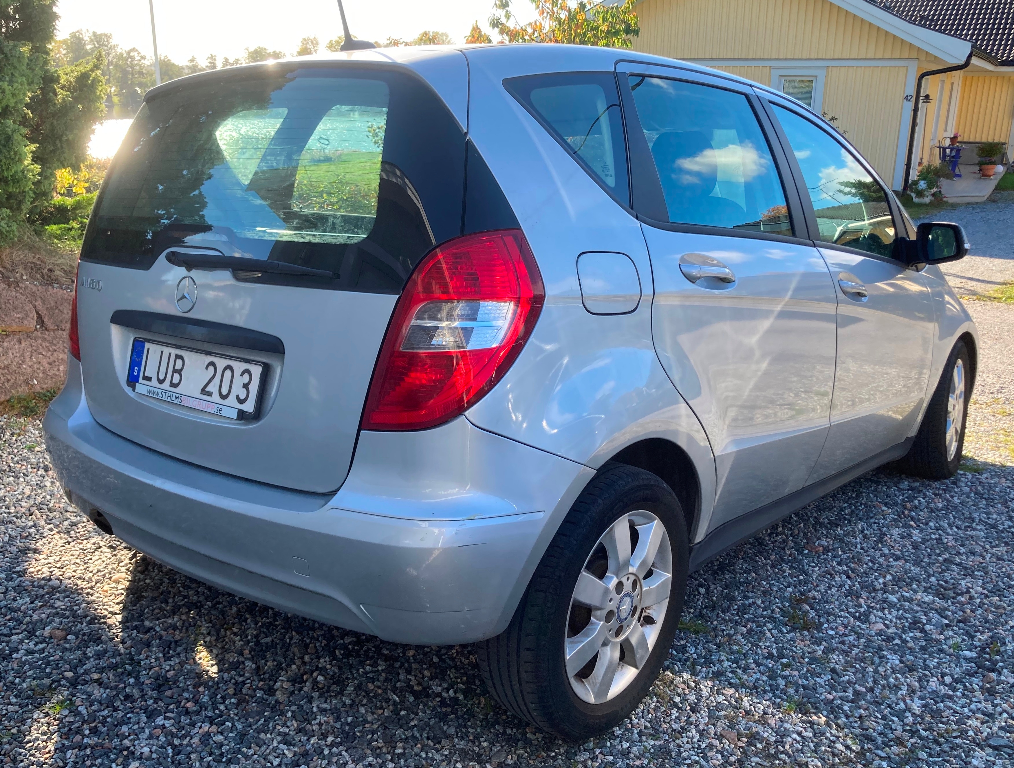 Mercedes-Benz A 160 5-dörrars CVT 2012, bild 2/6