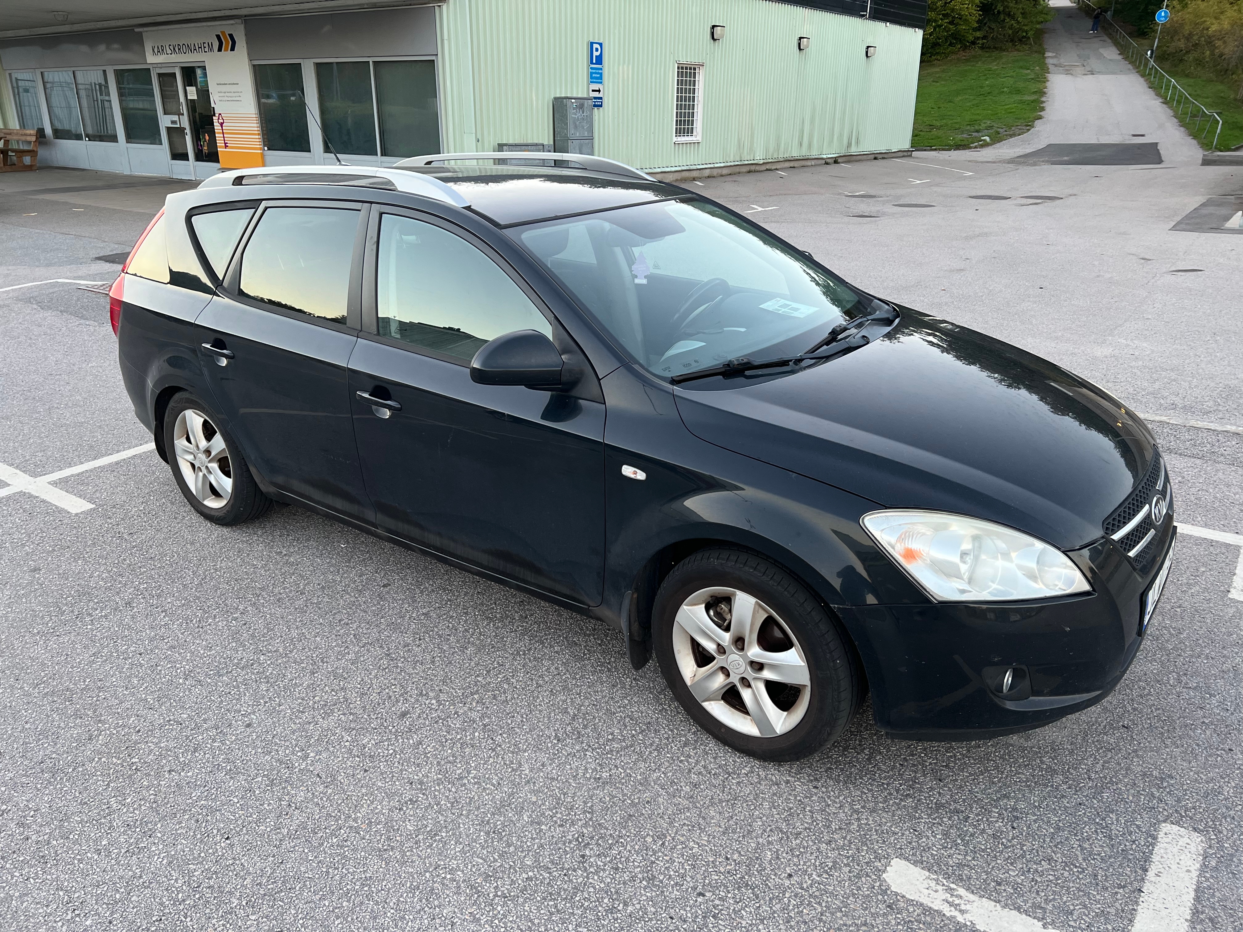 Kia Ceed _sw 1.6 CRDi Manuell 2008, bild 3/10