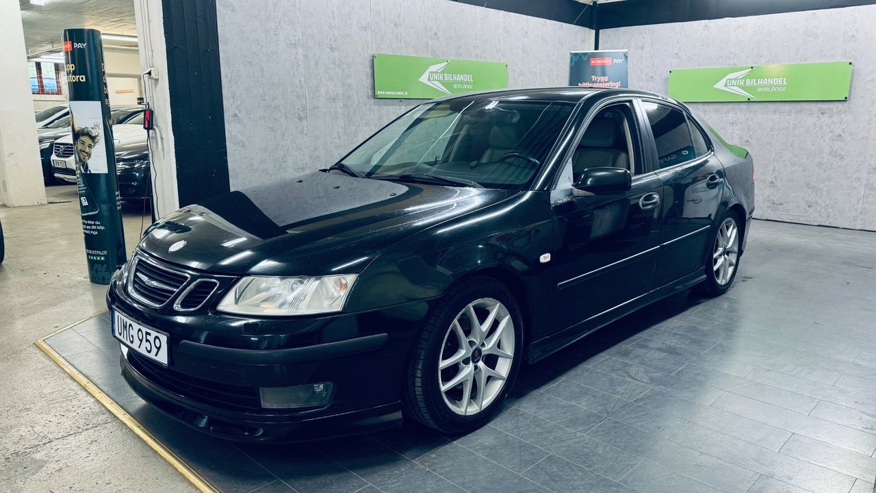 Saab 9-3 SportSedan 2.0 T Aero Euro 4 2004, bild 2/10