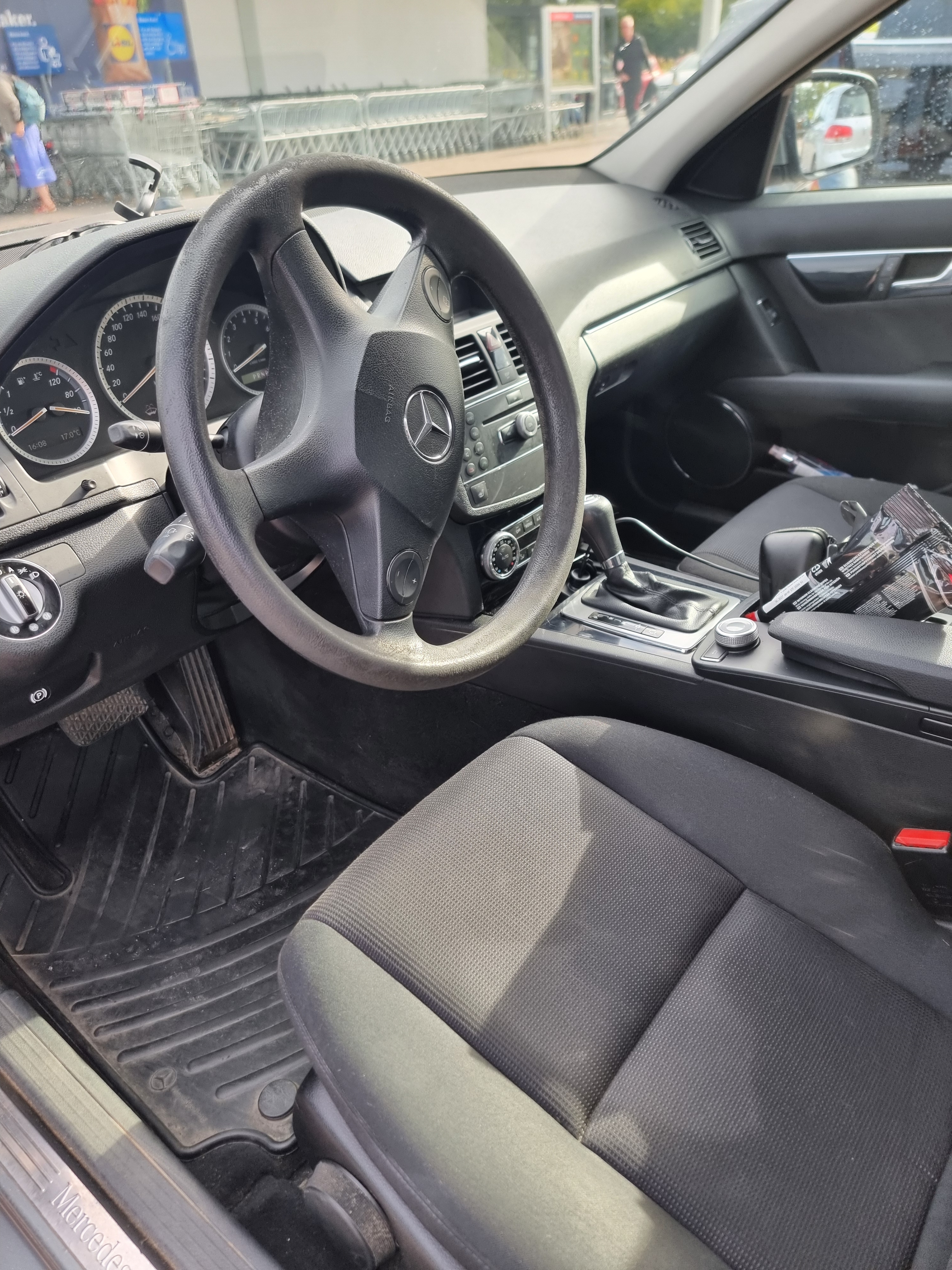 Mercedes-Benz C 200 Kompressor 5G-Tronic 2008, photo 4/4
